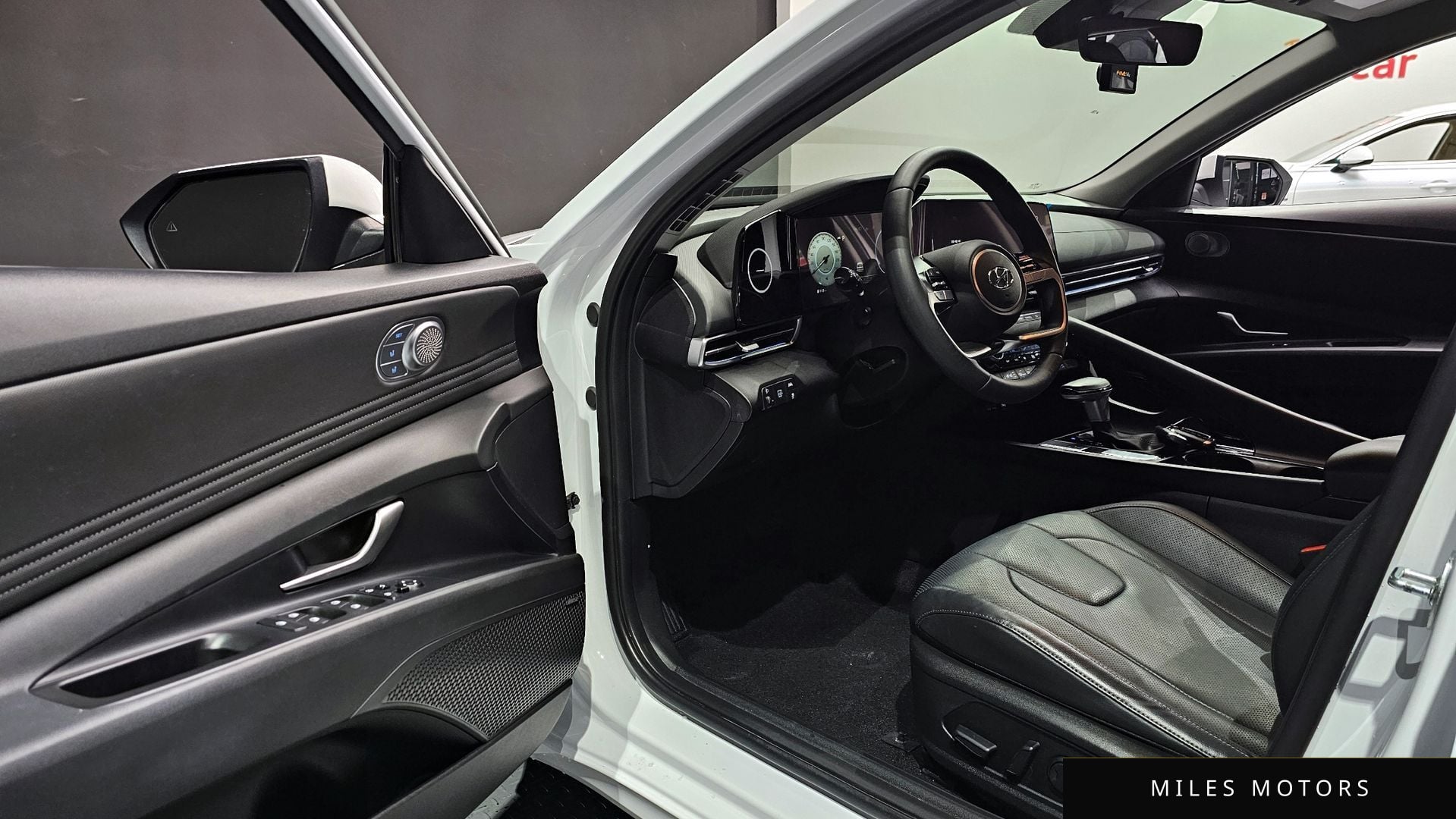 Hyundai AVANTE 2022 — миниатюра 11