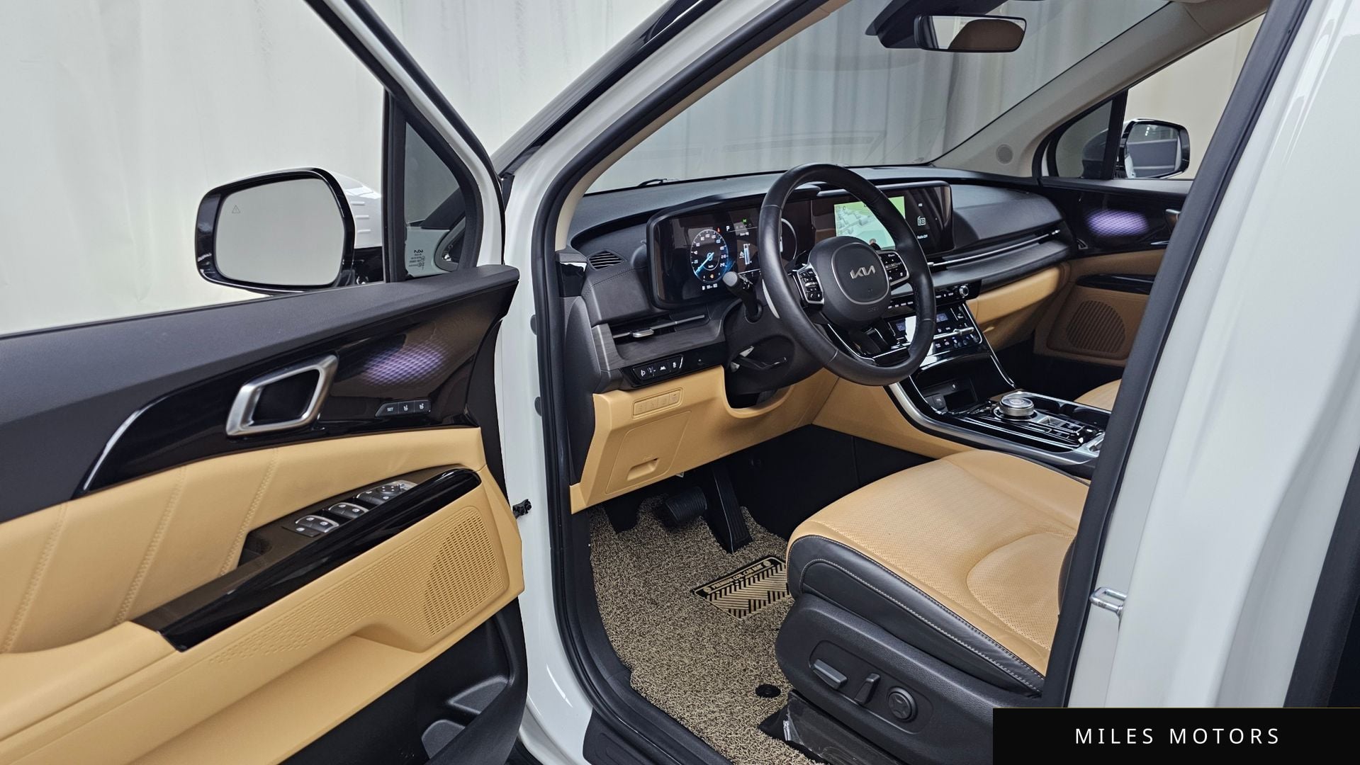 Kia Carnival 2023 — миниатюра 10