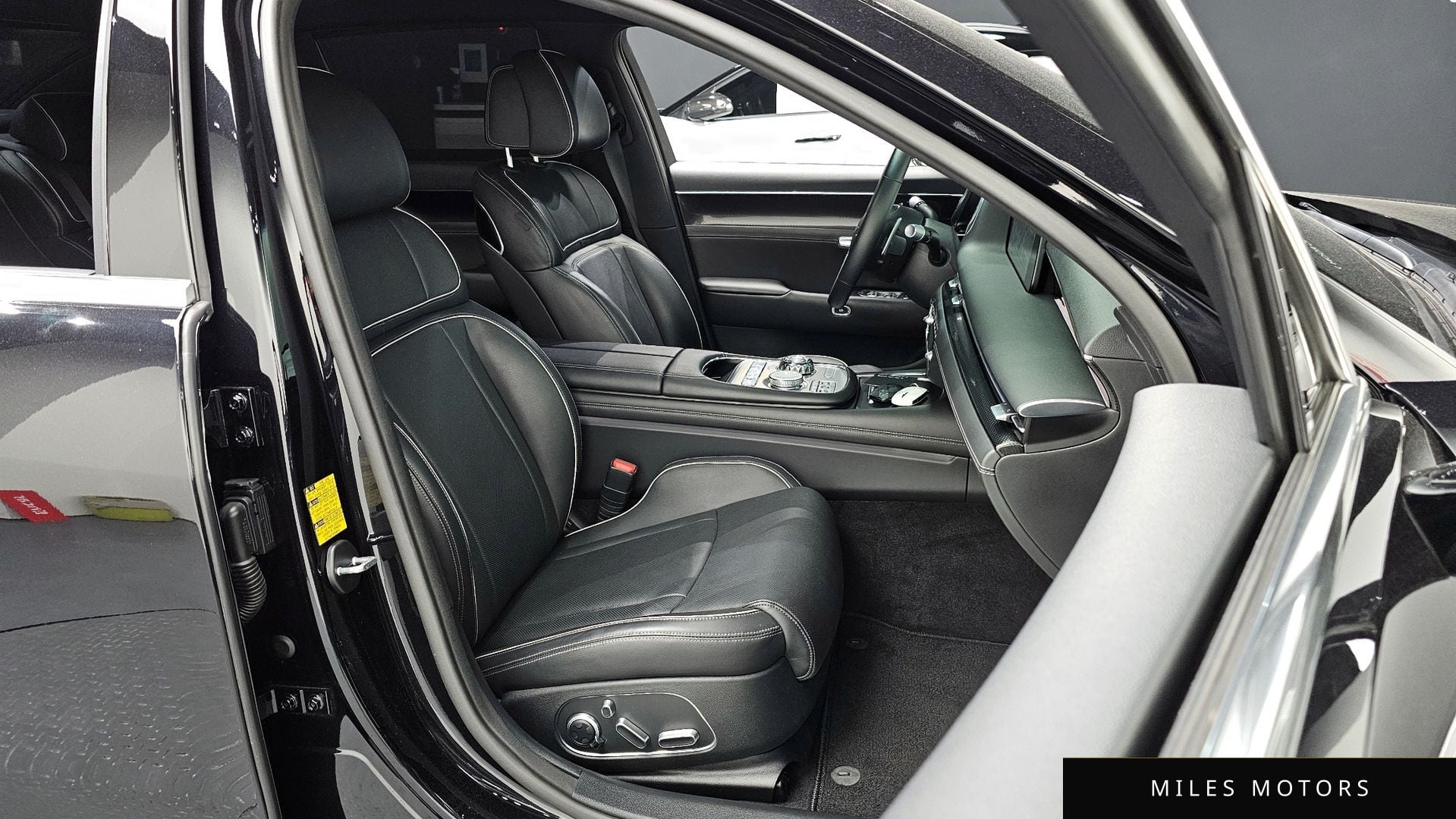 Genesis G90 (RS4) 2022 — миниатюра 10