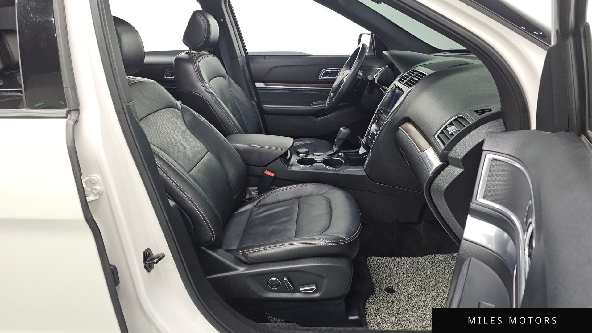 Ford Explorer 2017 — миниатюра 11