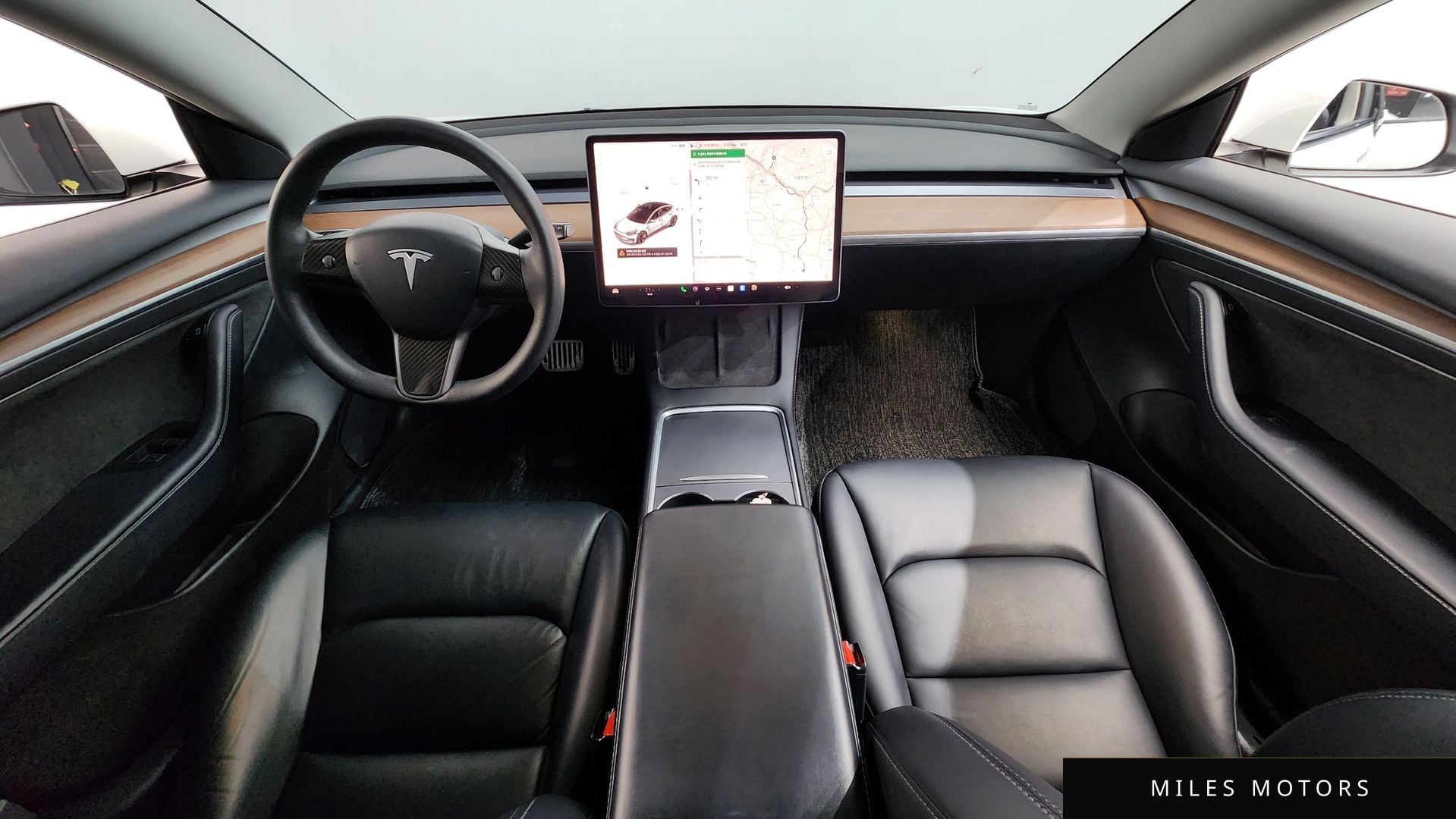 Tesla 모델 3 2022 — миниатюра 7