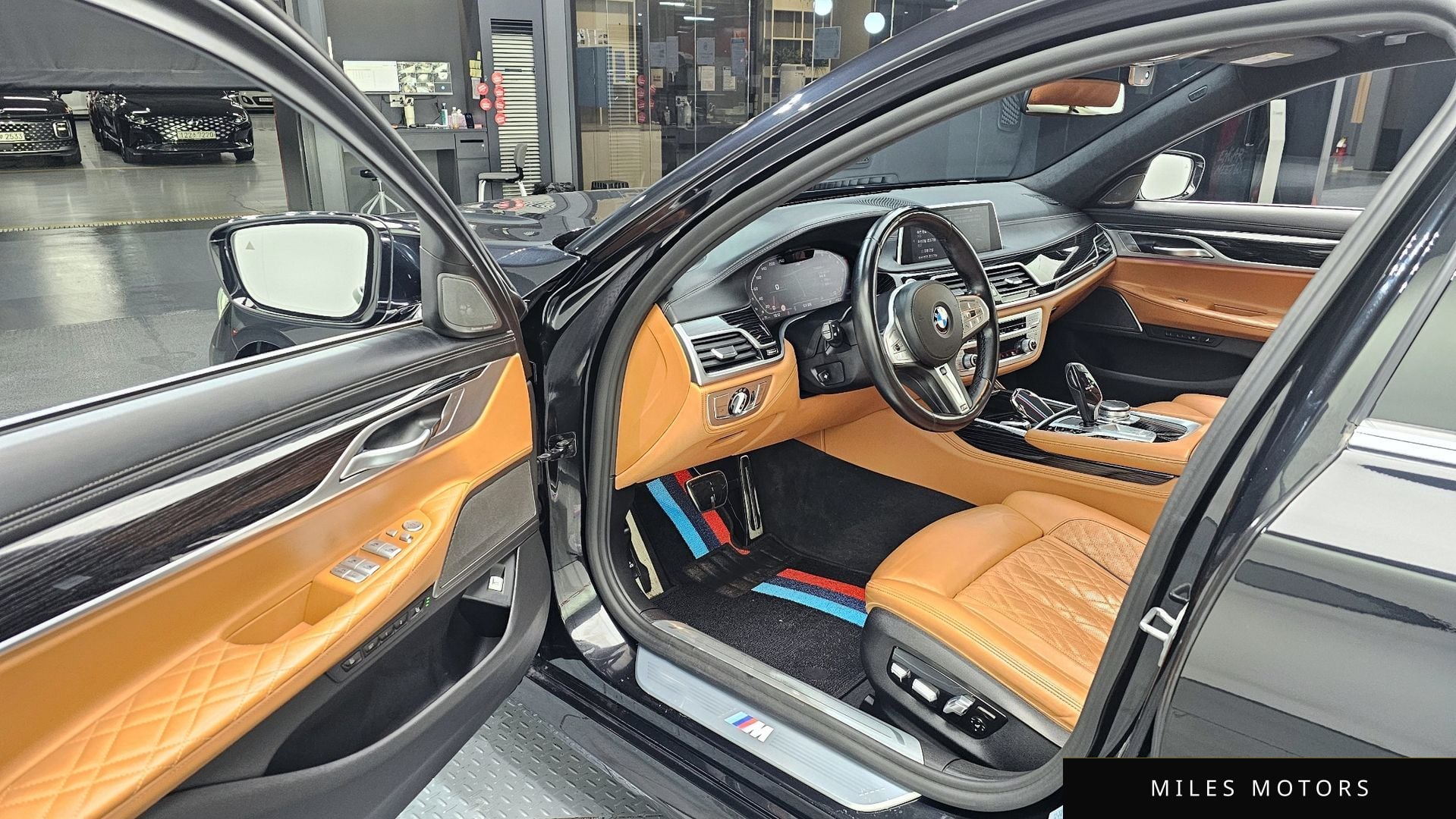 BMW 7 Series (G11) 2021 — миниатюра 11