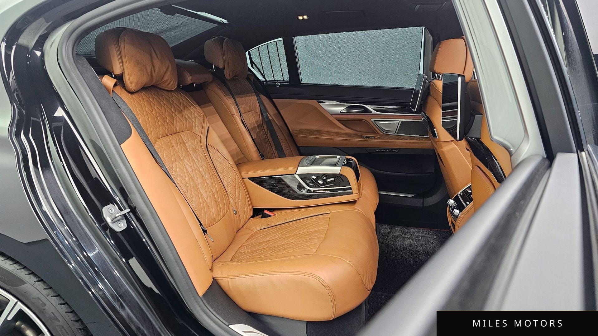 BMW 7 Series (G11) 2021 — миниатюра 12