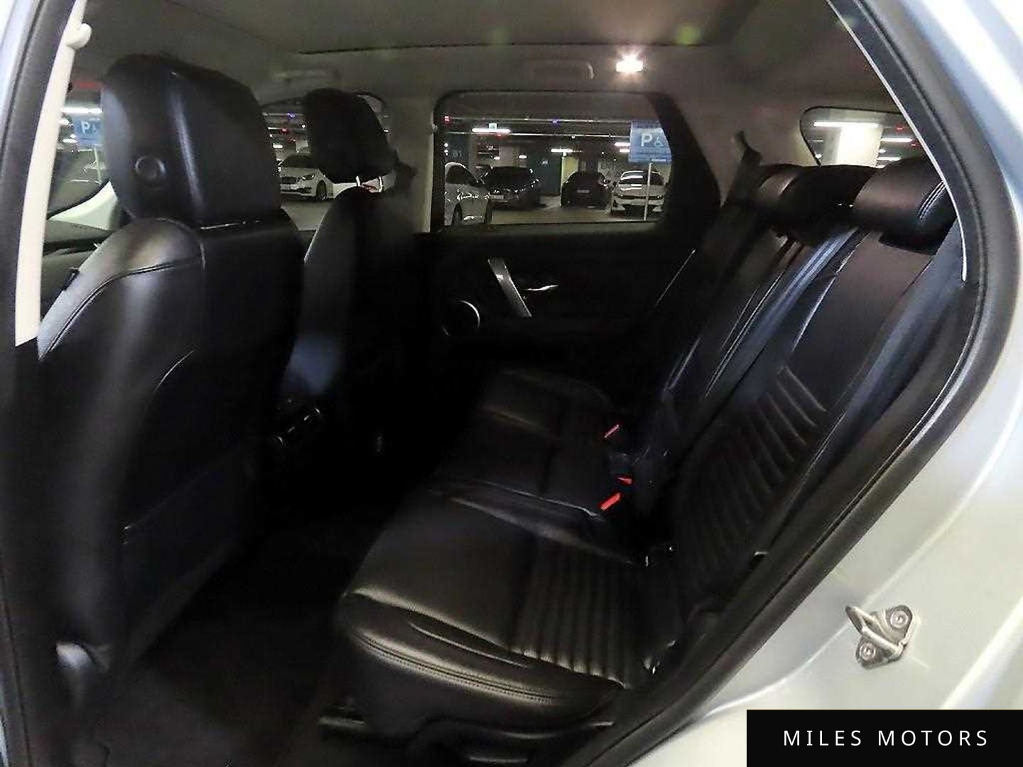 Land Rover Discovery Sport 2022 — миниатюра 7