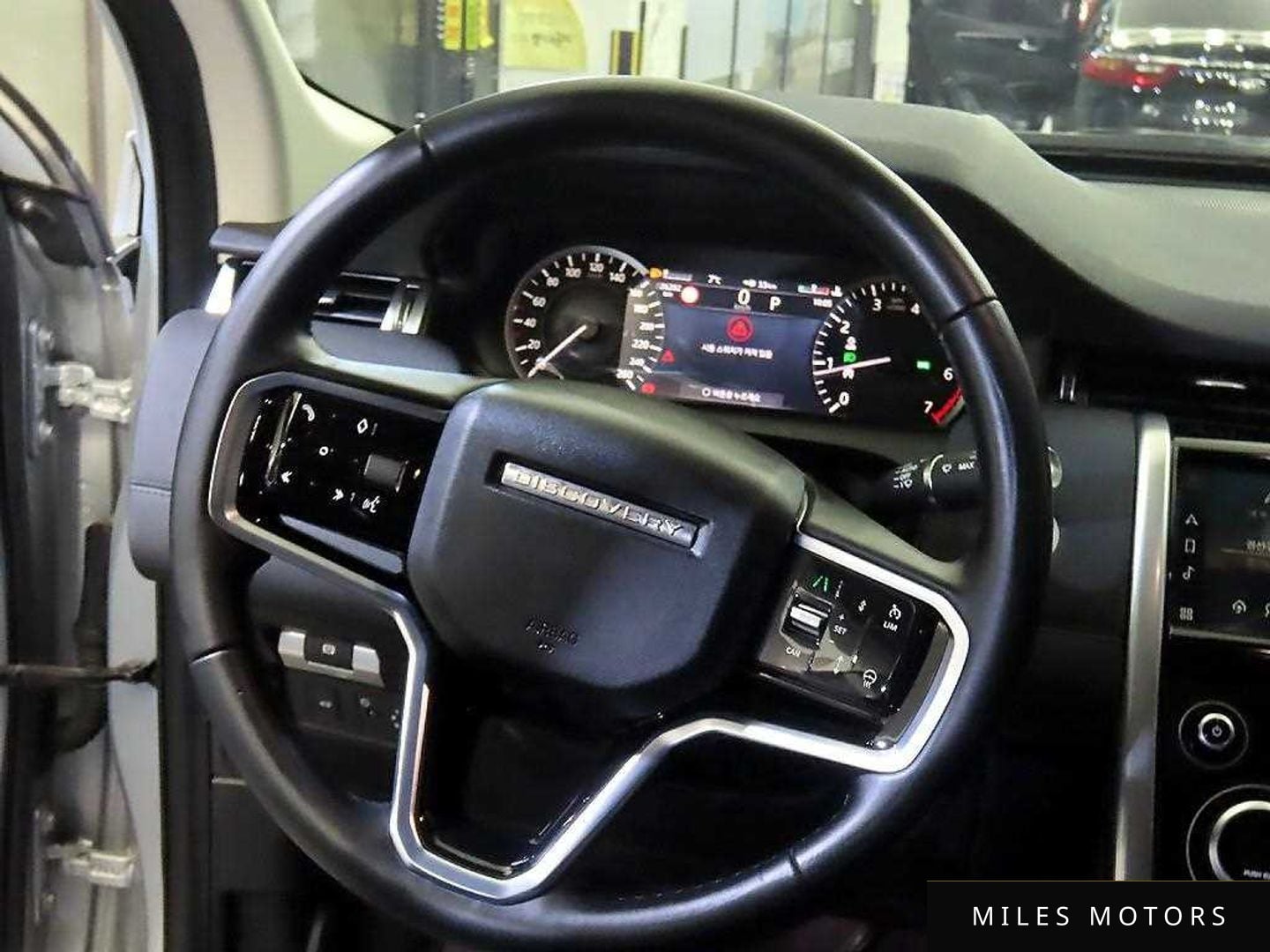 Land Rover Discovery Sport 2022 — миниатюра 8