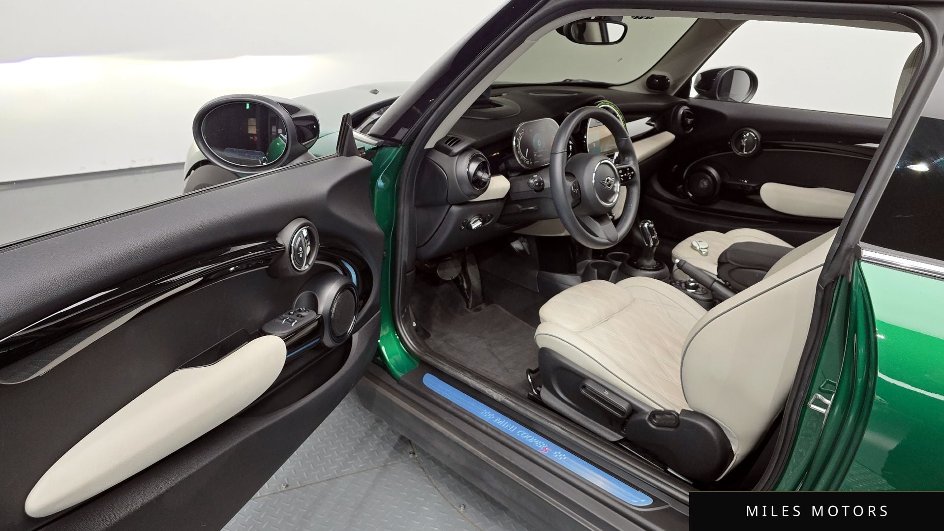 MINI Cooper S 2023 — миниатюра 10