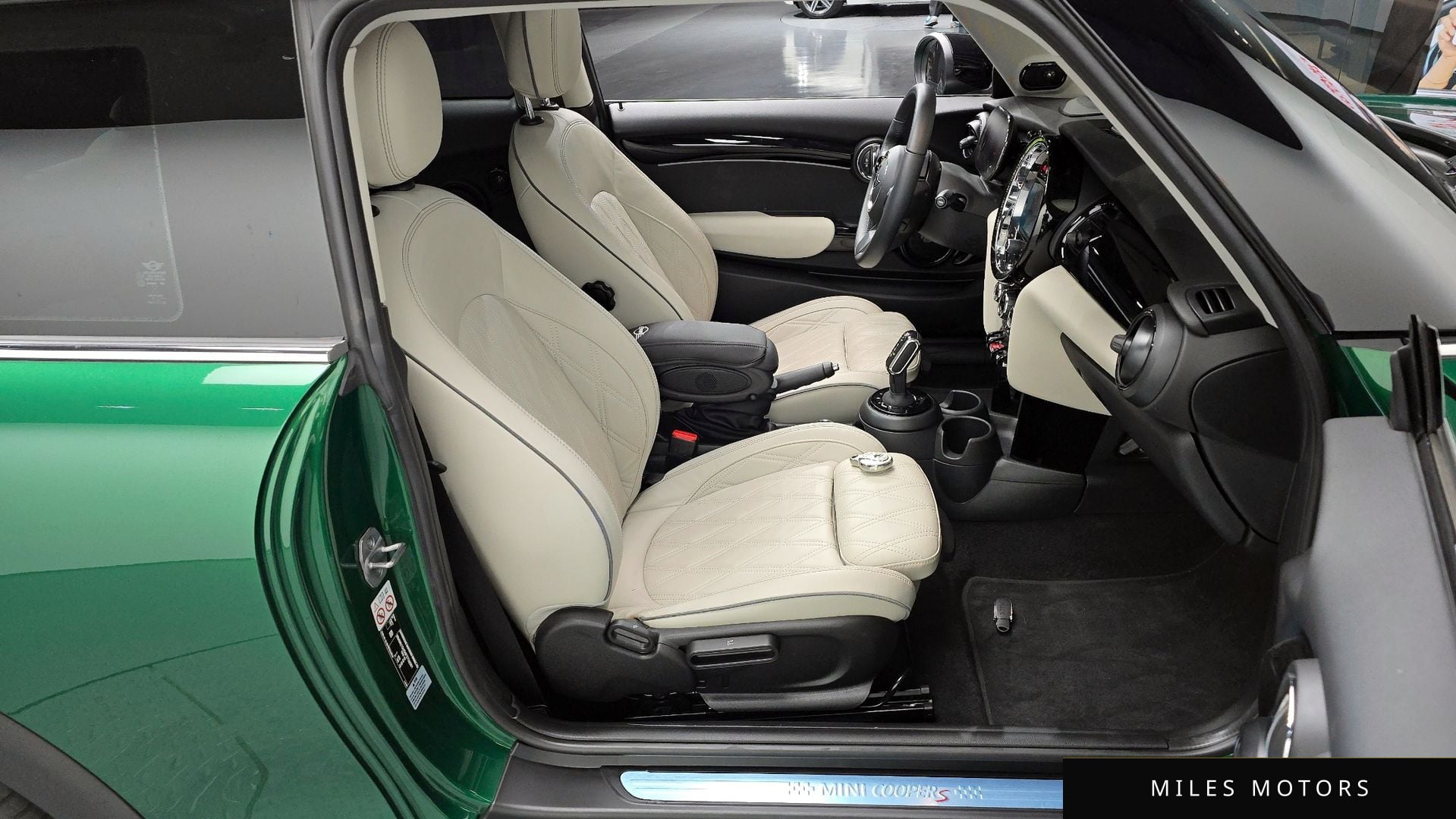 MINI Cooper S 2023 — миниатюра 11
