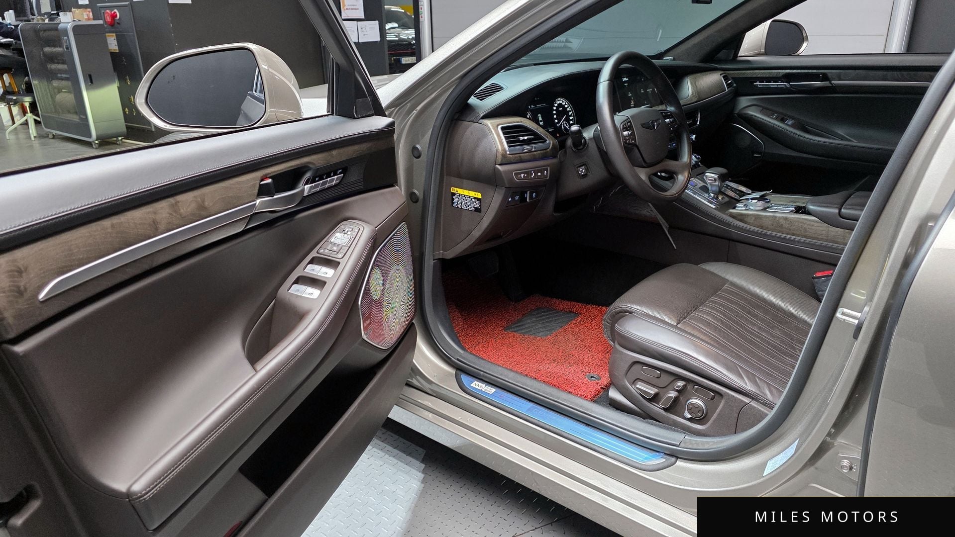 Genesis G90 2019 — миниатюра 11