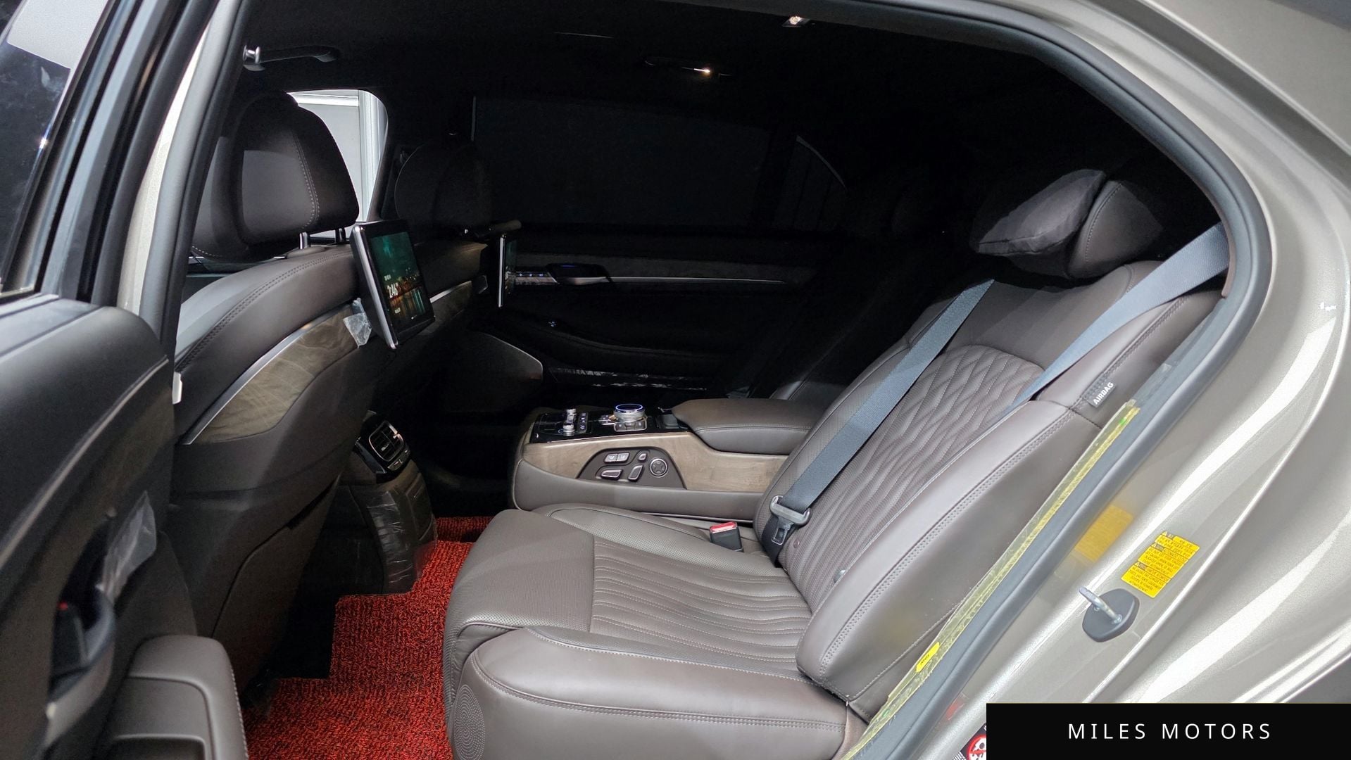 Genesis G90 2019 — миниатюра 12