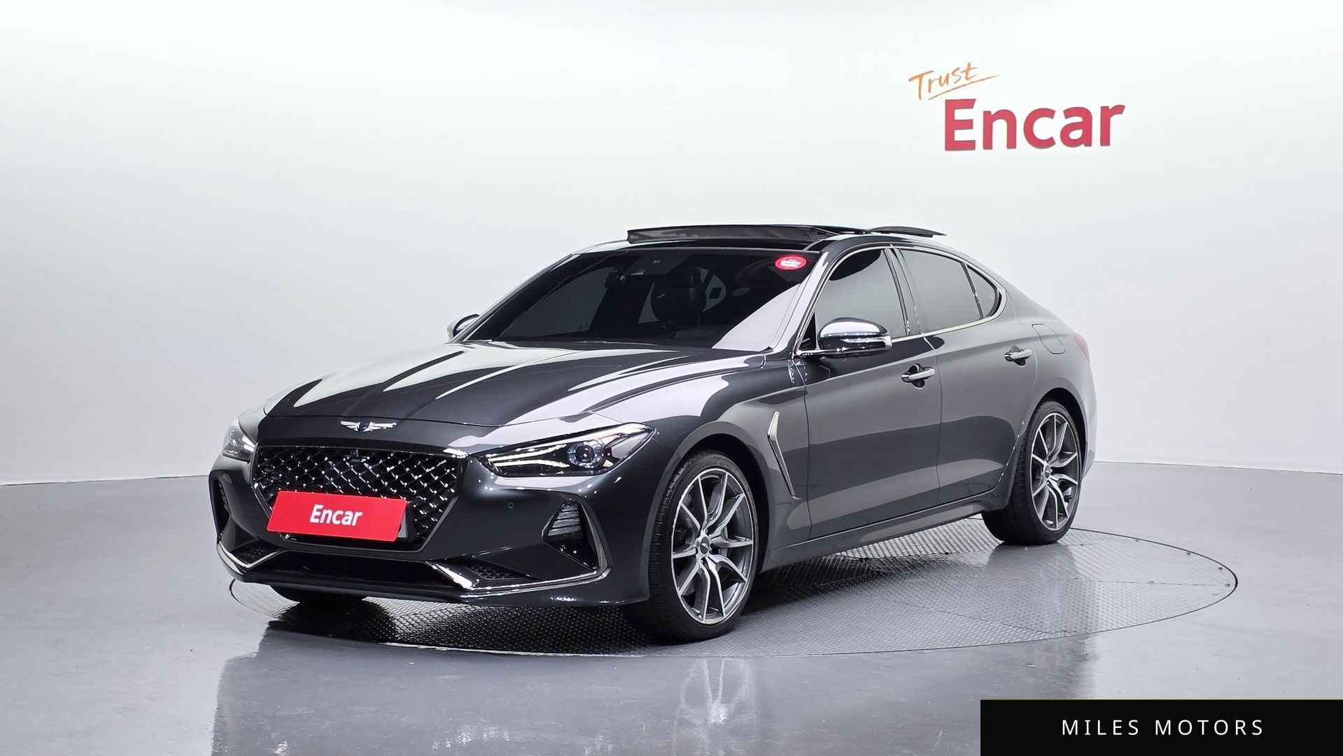 Genesis G70 2018 — фото 1 из 12