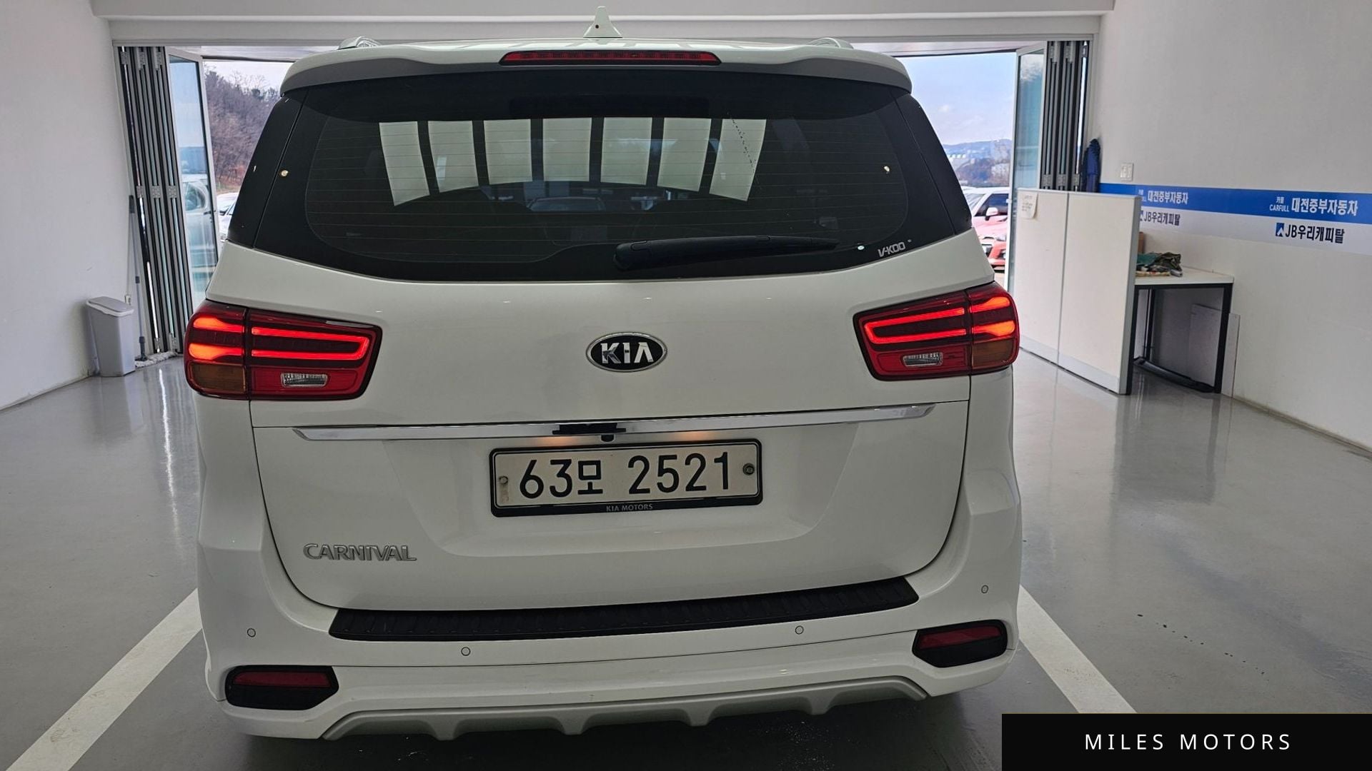 Kia Canival 2019 — миниатюра 2
