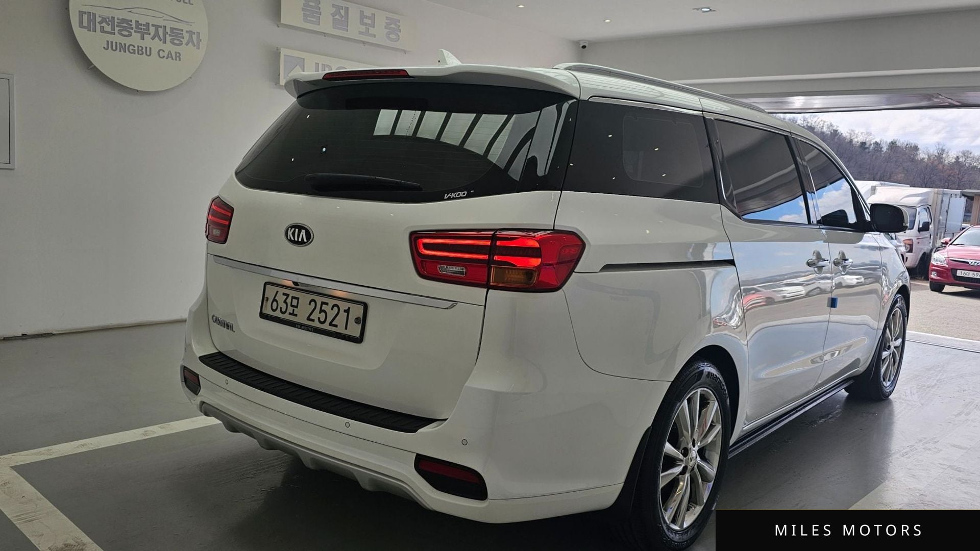 Kia Canival 2019 — миниатюра 7