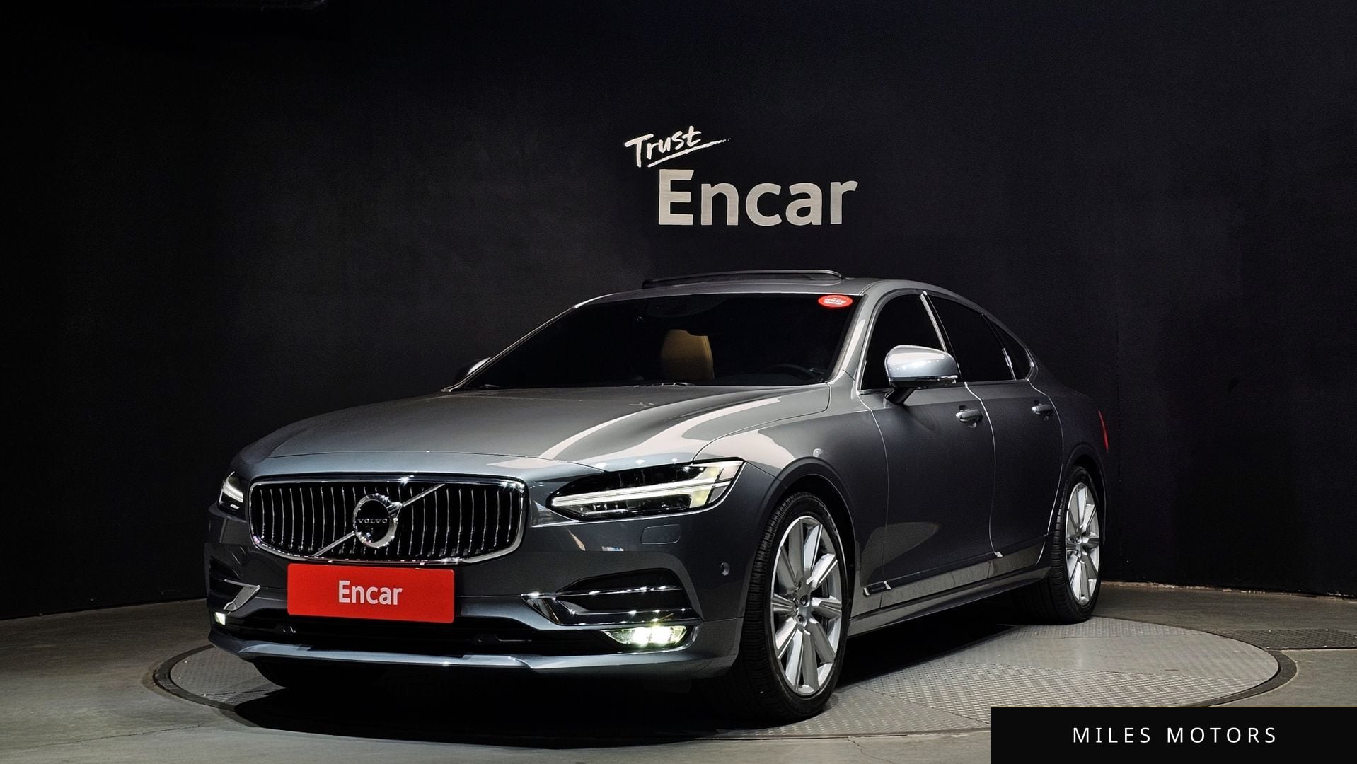 Volvo S90 2019 — фото 1 из 12
