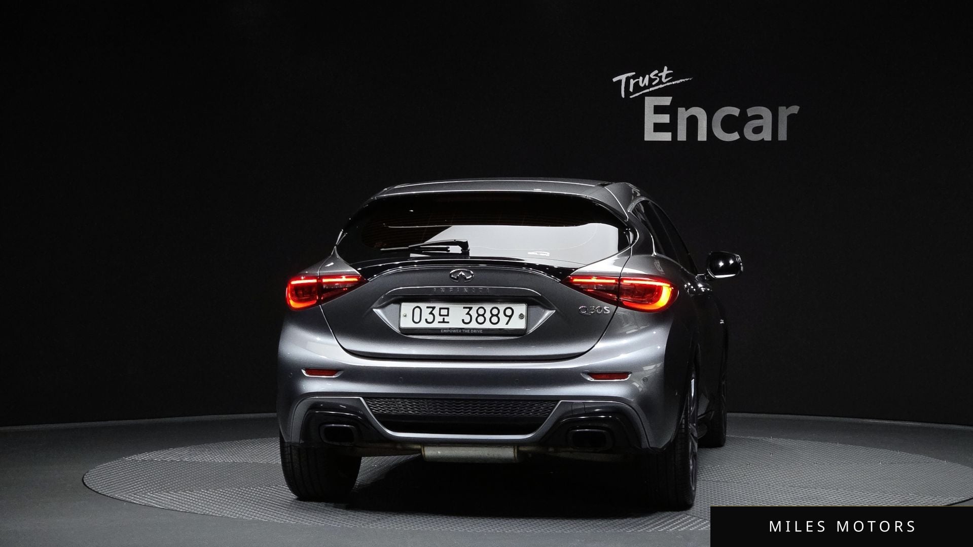 Infiniti Q30 2017 — миниатюра 4