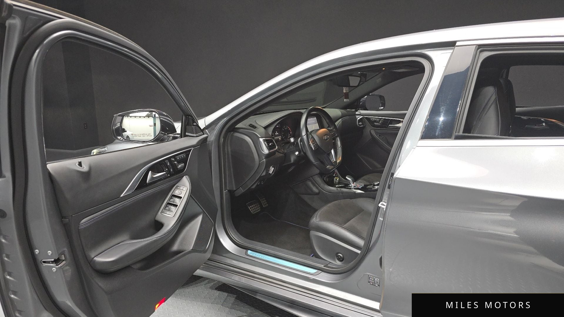 Infiniti Q30 2017 — миниатюра 10