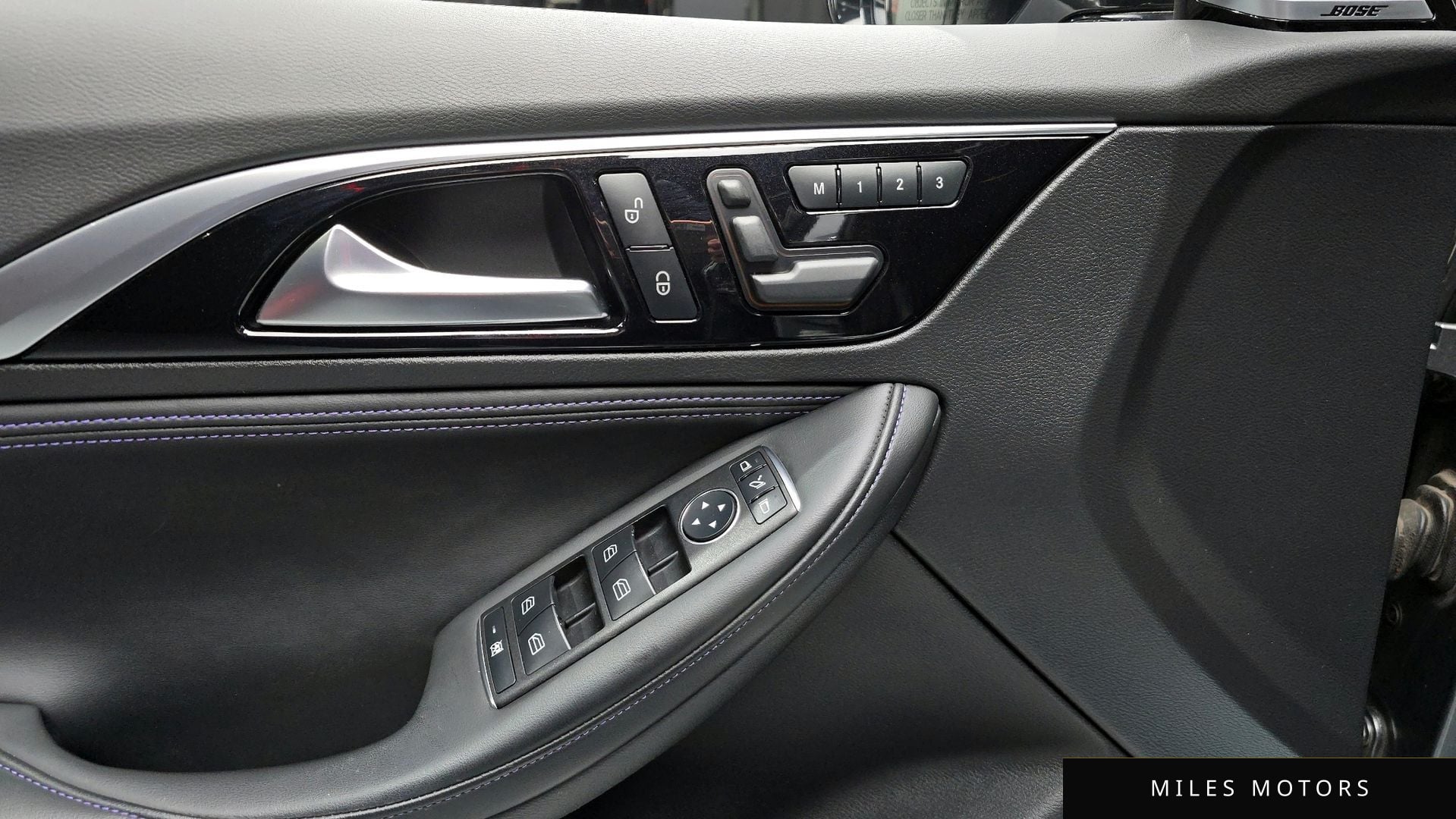 Infiniti Q30 2017 — миниатюра 17