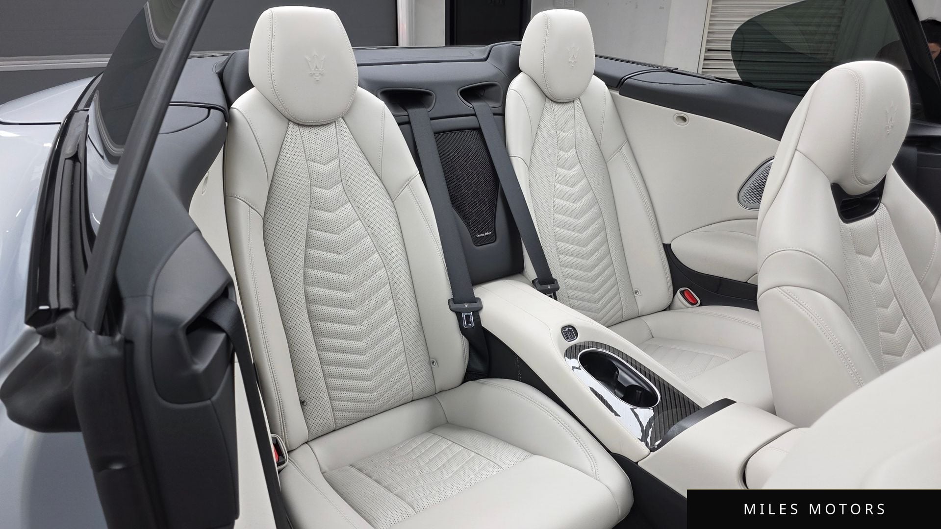 Maserati GranCabrio 2024 — миниатюра 12