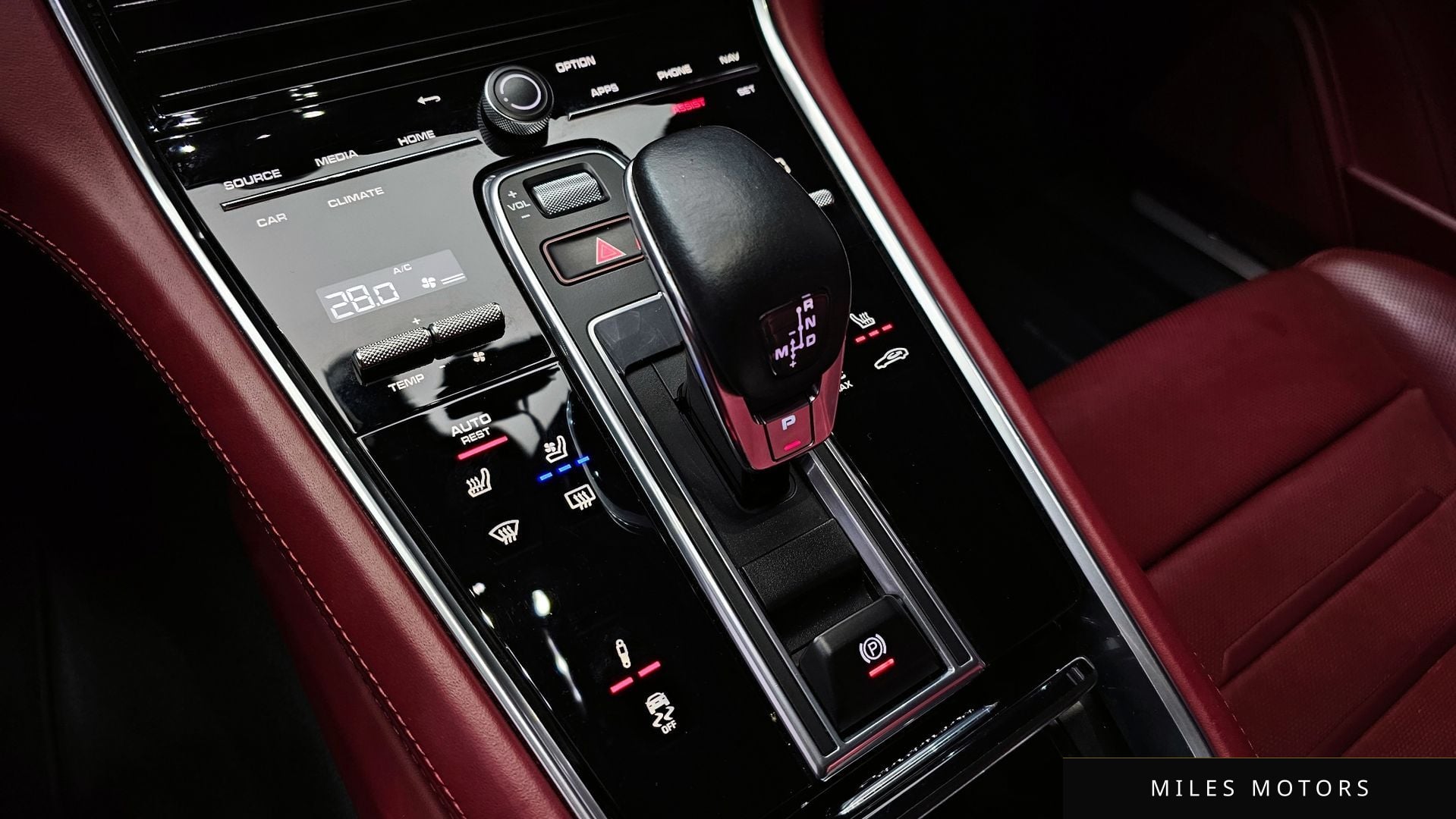 Porsche Panamera 2021 — миниатюра 9