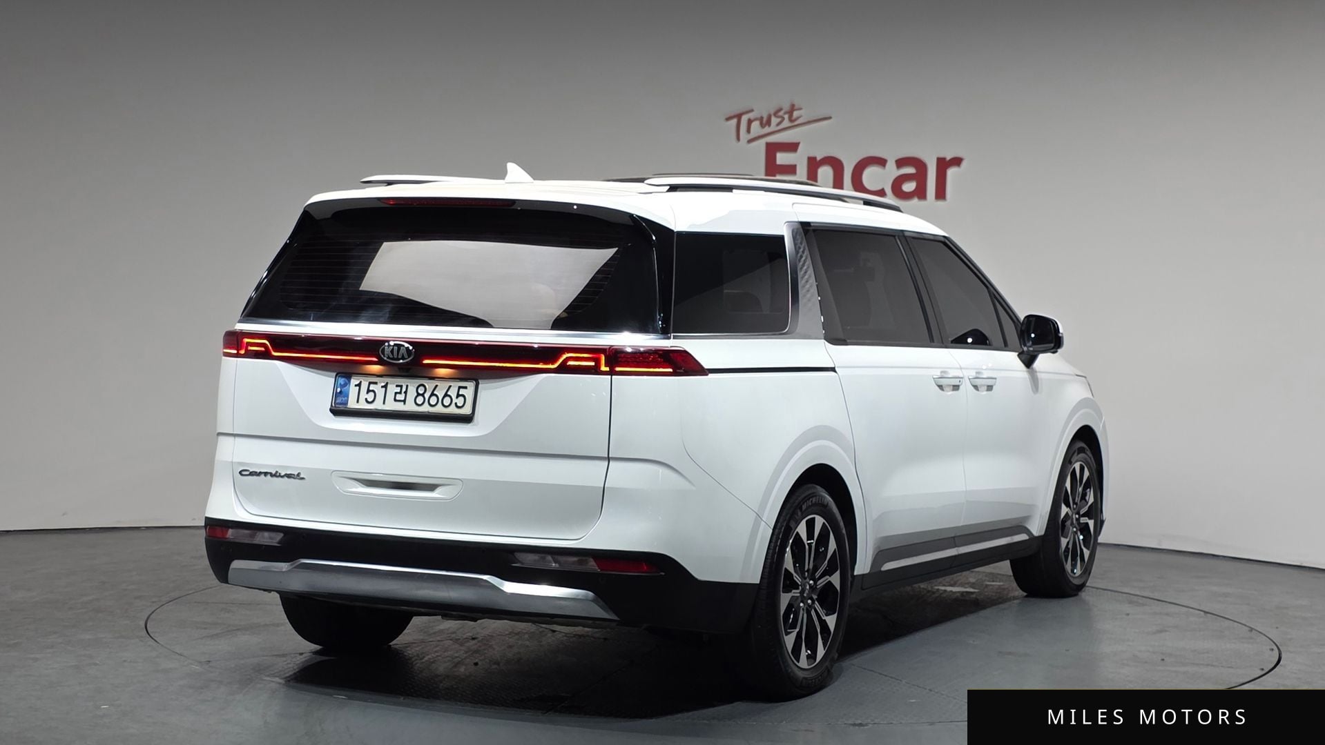 Kia Carnival 2021 — миниатюра 2