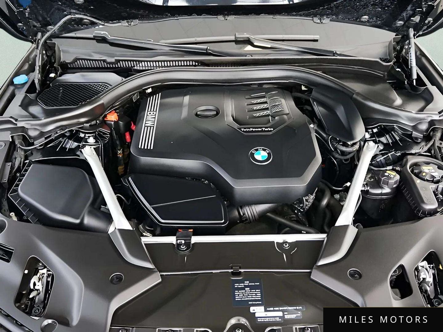 BMW 5 Series (G30) 2023 — миниатюра 6