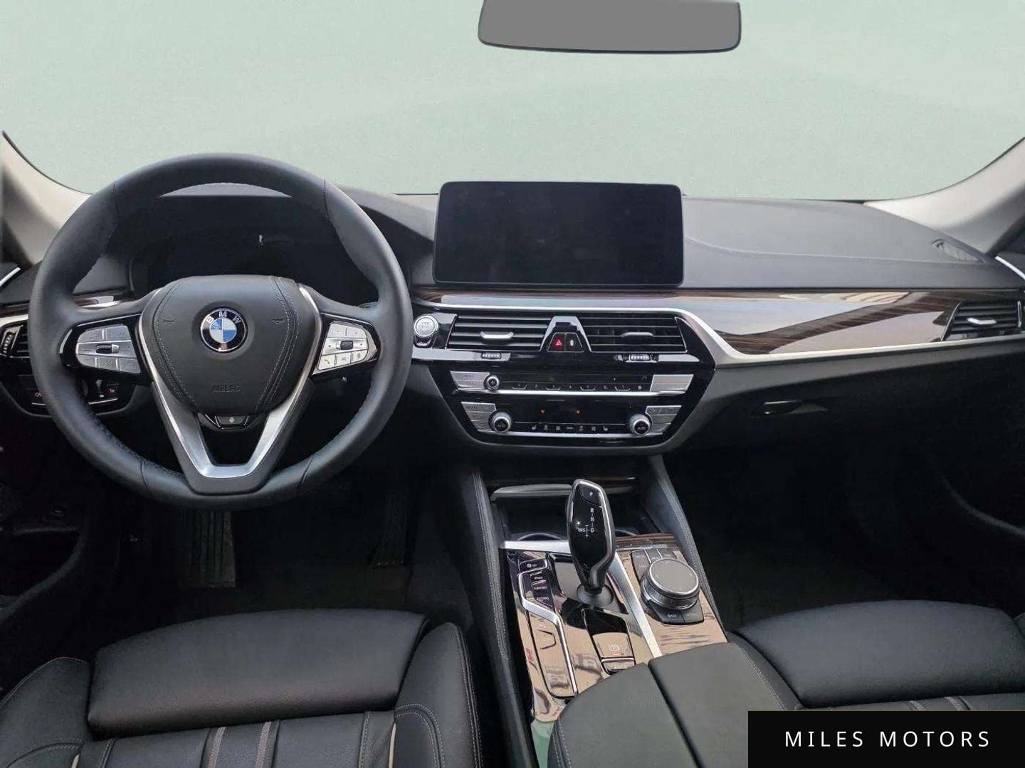 BMW 5 Series (G30) 2023 — миниатюра 7