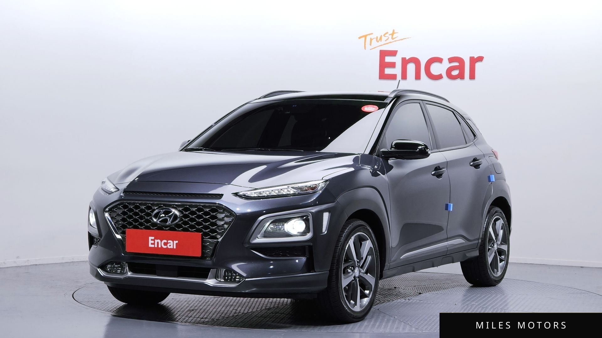 Hyundai Kona 2018 — фото 1 из 12