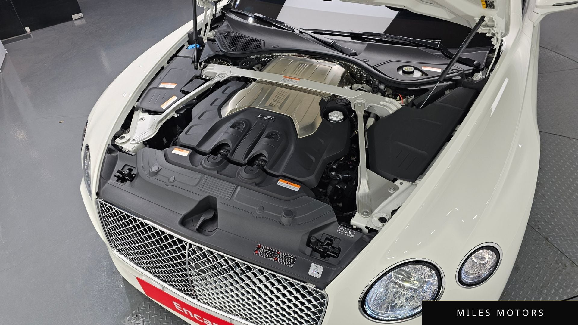 Bentley 컨티넨탈 GT 2023 — миниатюра 6