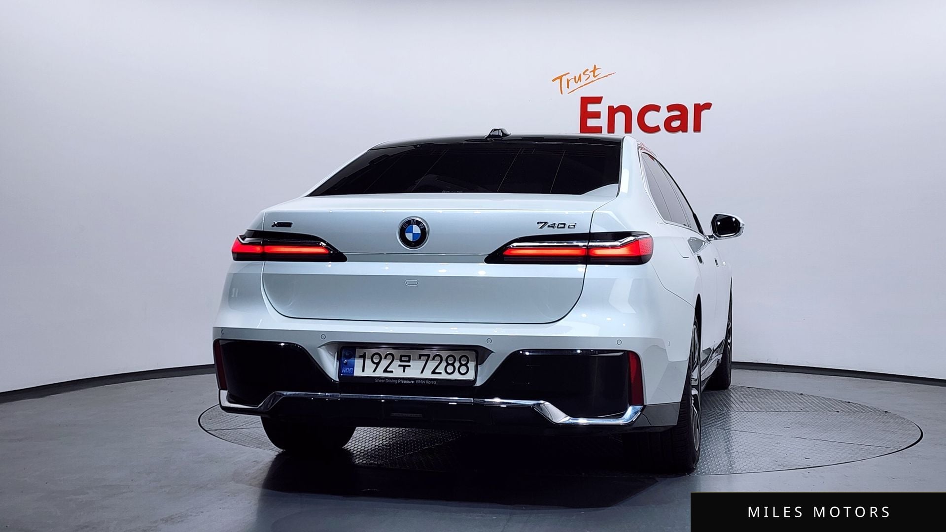 BMW 7 Series (G70) 2024 — миниатюра 4