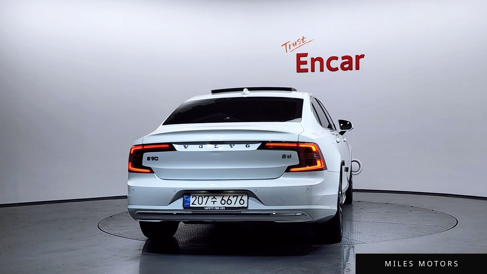 Volvo S90 2023 — миниатюра 4