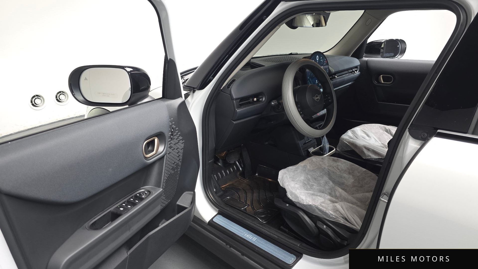 MINI Cooper 2025 — миниатюра 11