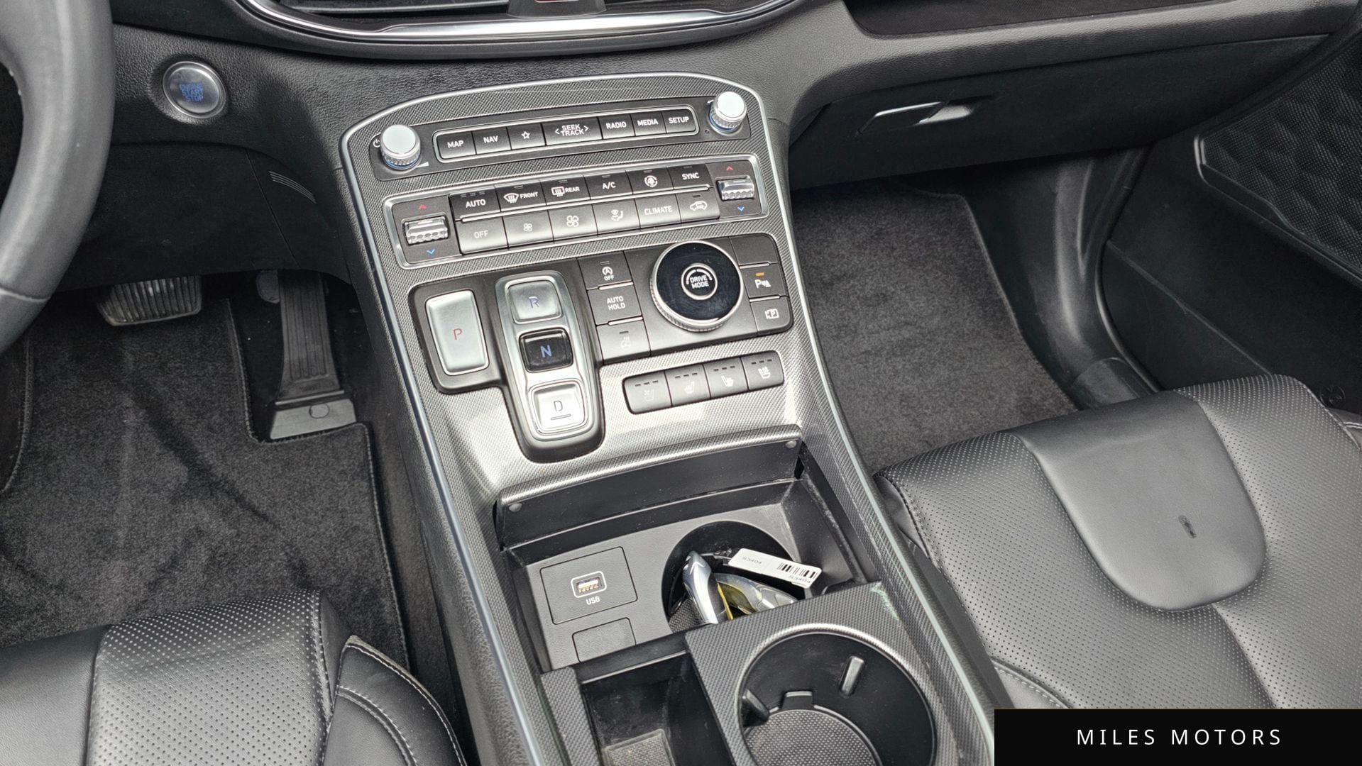 Hyundai Santafe 2023 — миниатюра 9