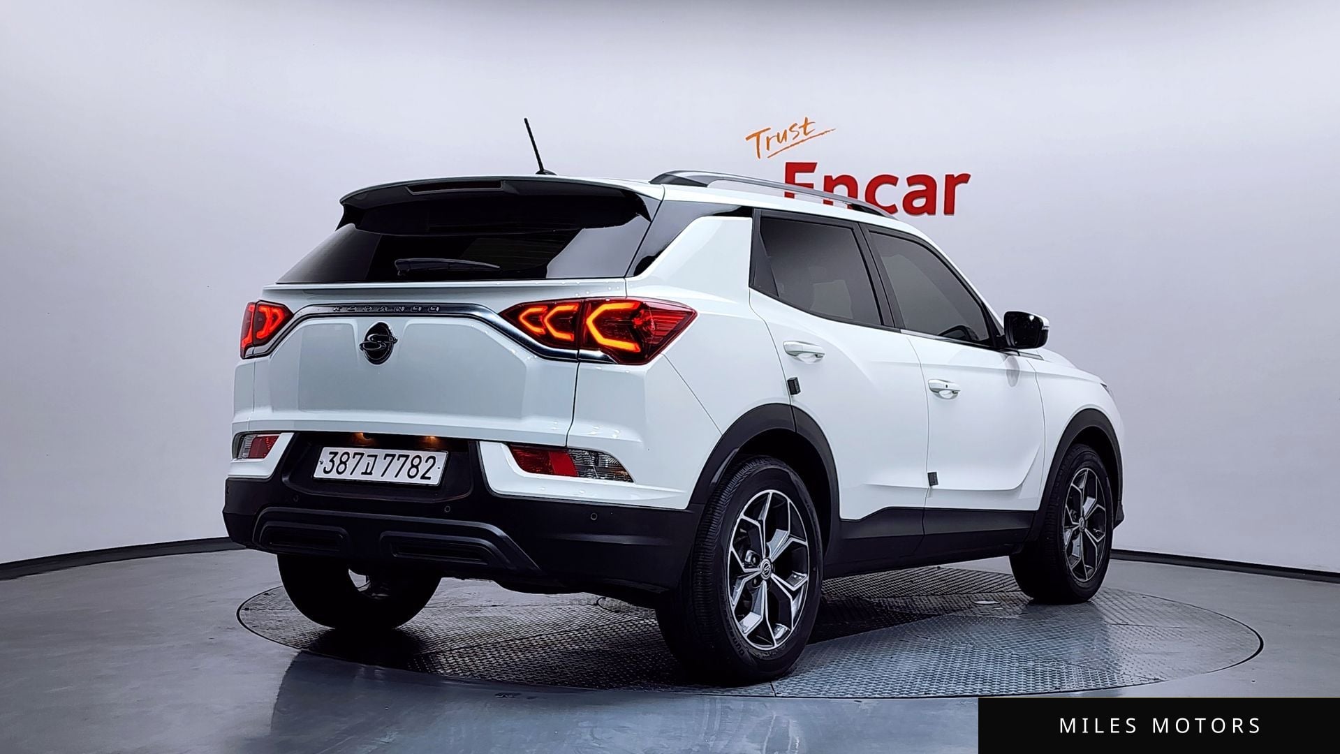 KG Mobility Beautiful Korando 2022 — миниатюра 2