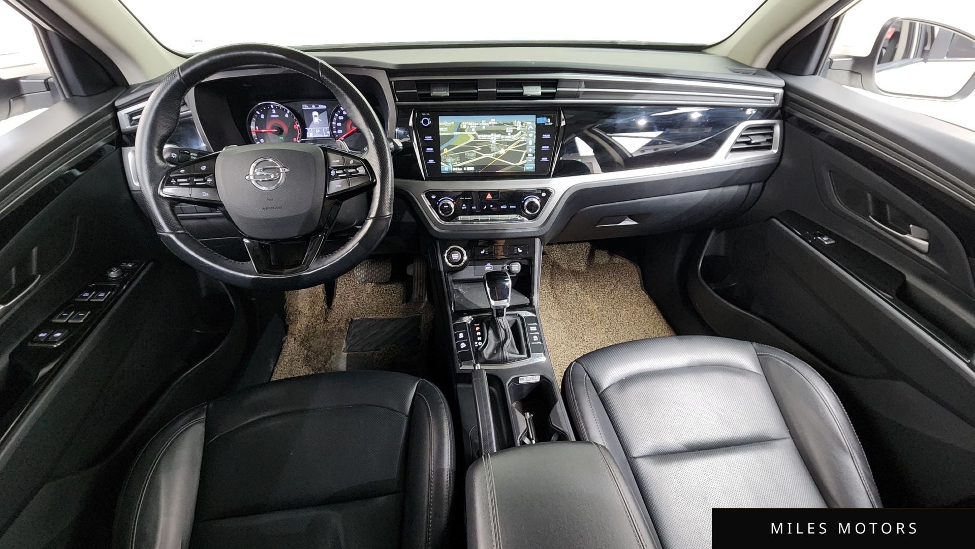 KG Mobility Beautiful Korando 2022 — миниатюра 7