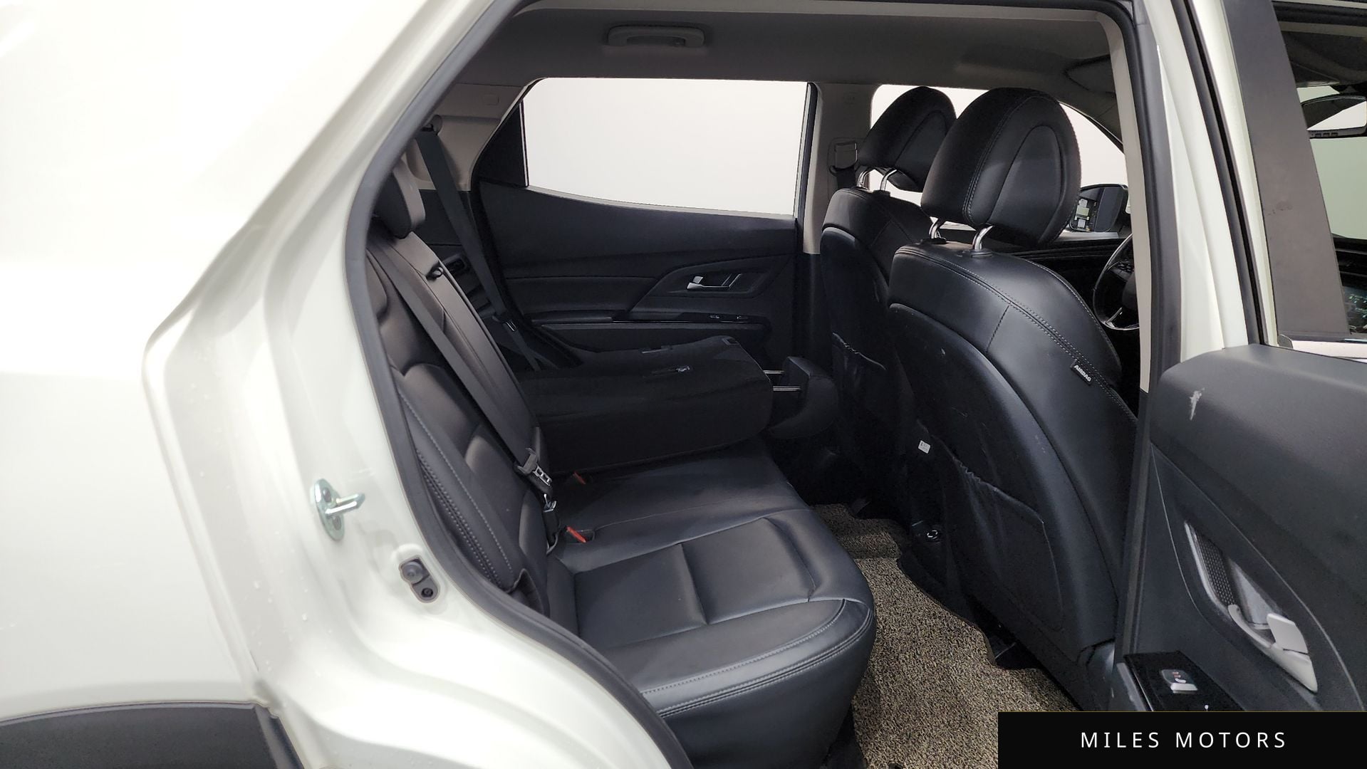 KG Mobility Beautiful Korando 2022 — миниатюра 12