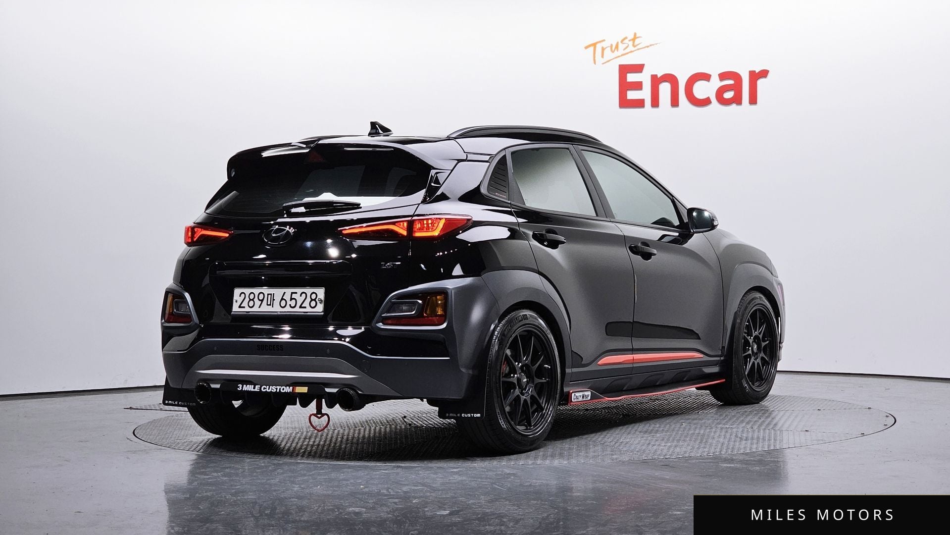 Hyundai Kona 2019 — фото 1 из 12