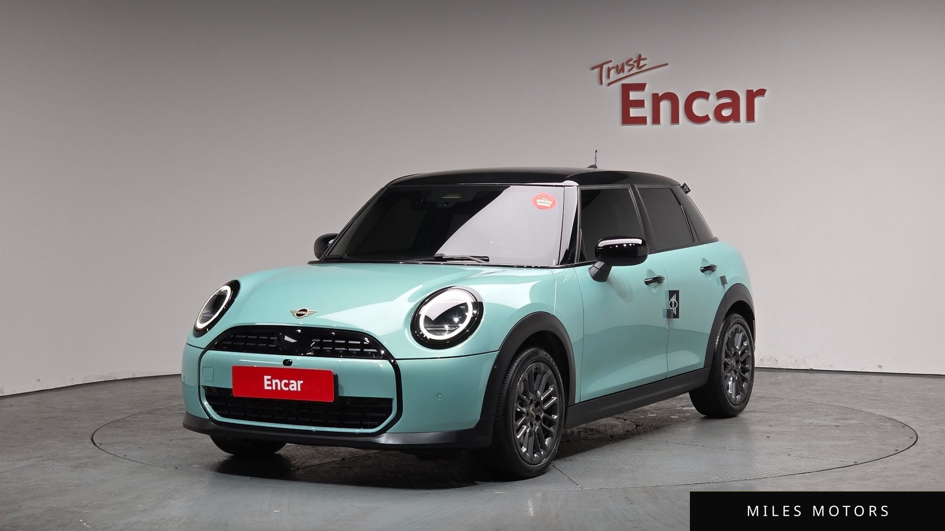 MINI Cooper 2025 — фото 1 из 12