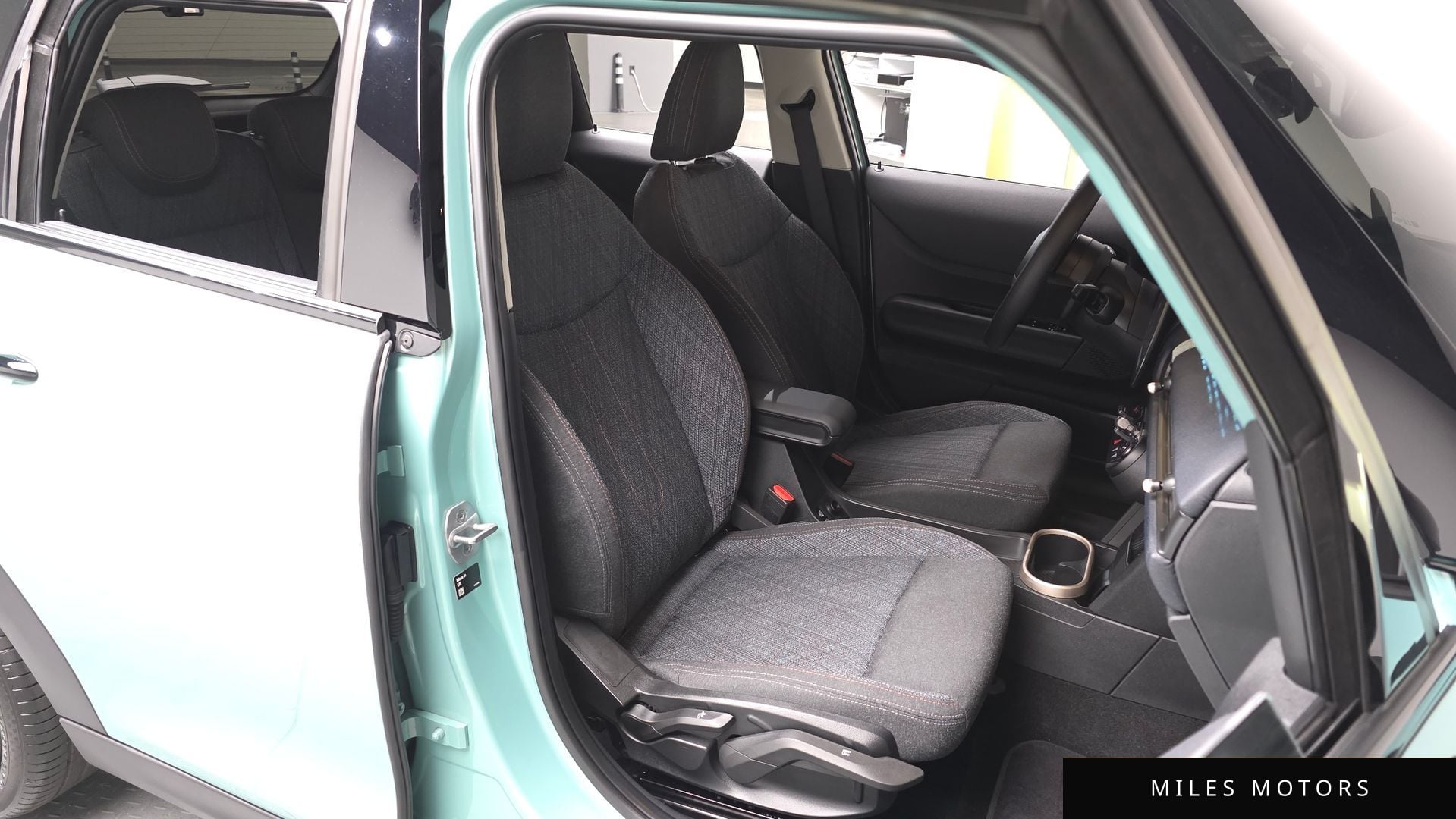 MINI Cooper 2025 — миниатюра 12
