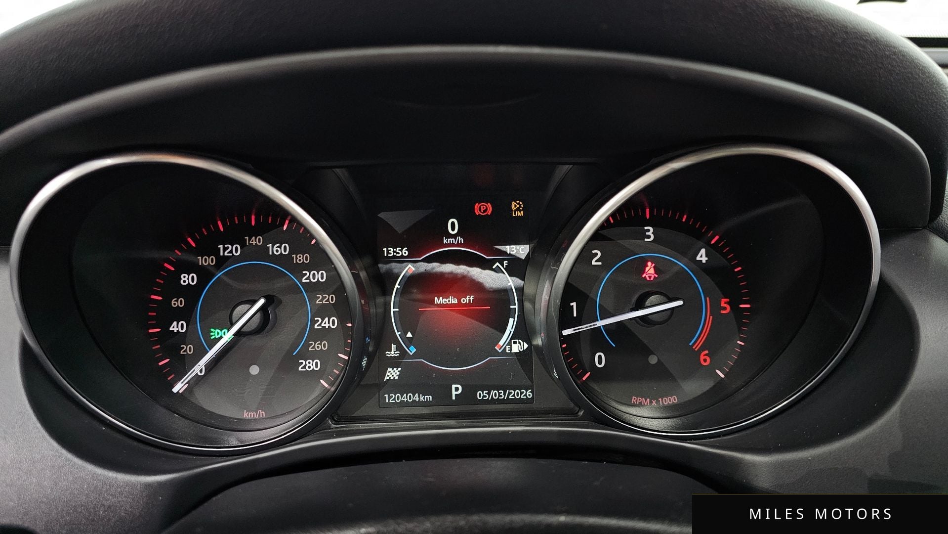 Jaguar XE 2017 — миниатюра 8