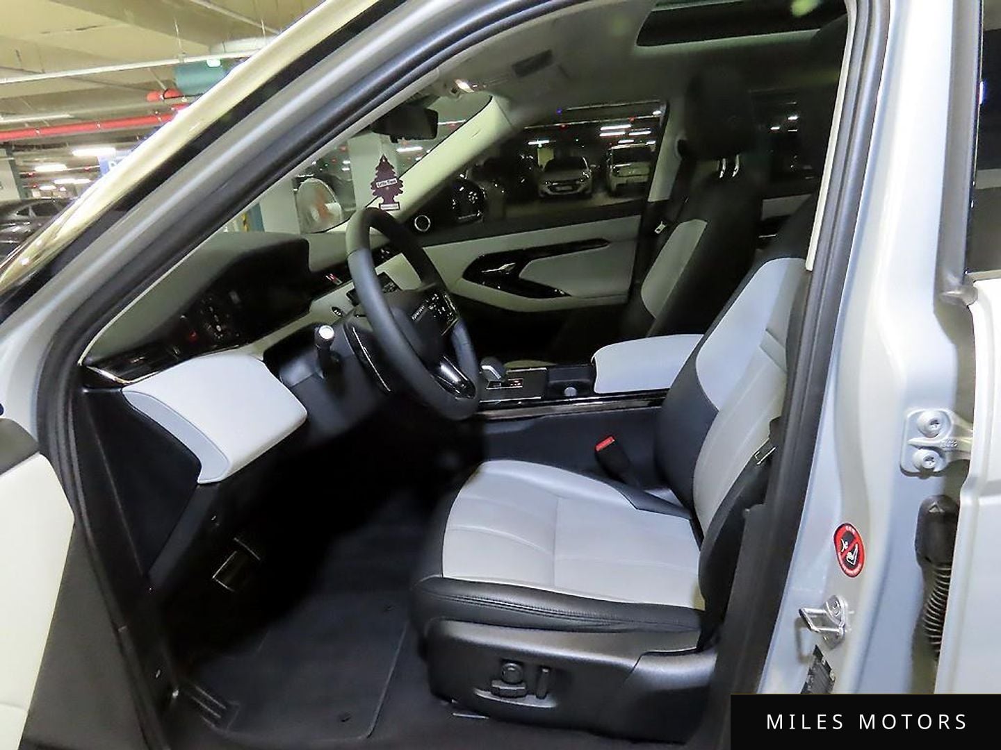 Land Rover 레인지로버 이보크 2025 — миниатюра 6