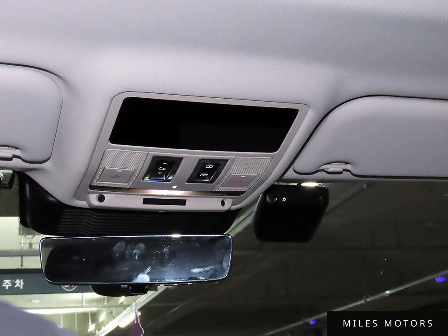 Land Rover 레인지로버 이보크 2025 — миниатюра 14