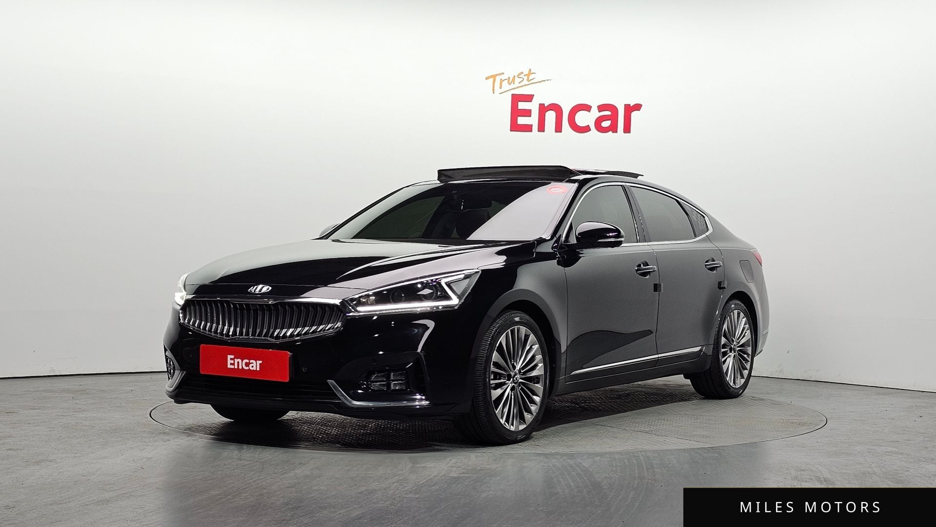 Kia K7 2016 — фото 1 из 12