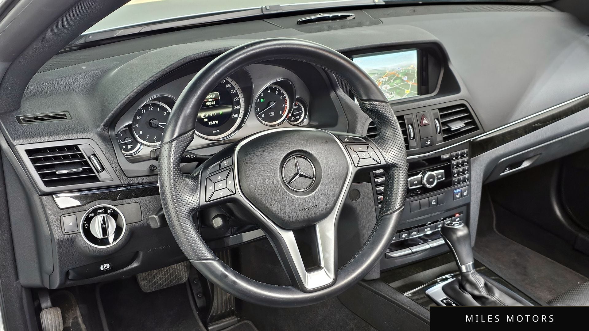 Mercedes-Benz E-Class W212 2013 — миниатюра 13