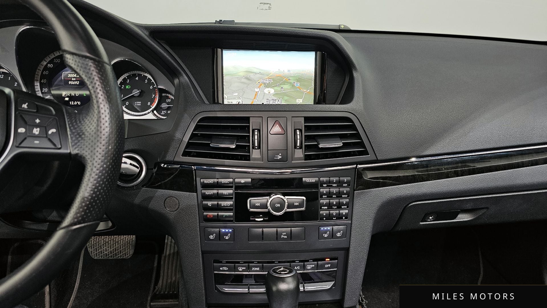 Mercedes-Benz E-Class W212 2013 — миниатюра 19