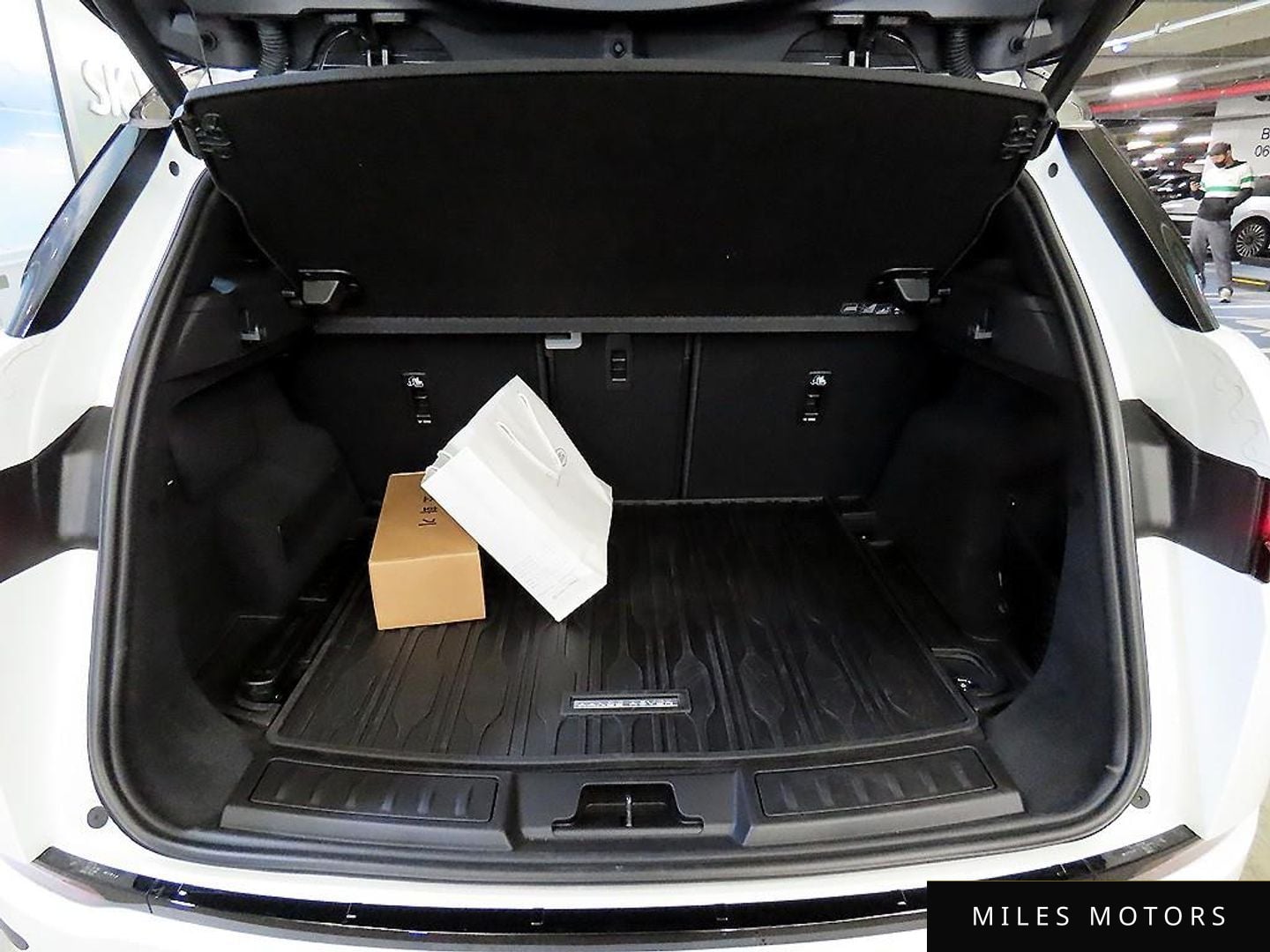 Land Rover 레인지로버 이보크 2026 — миниатюра 17