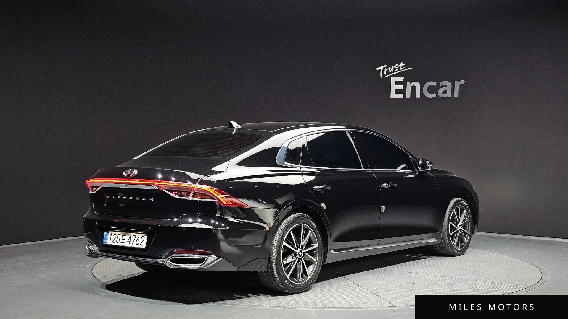Hyundai Grandeur 2022 — миниатюра 2