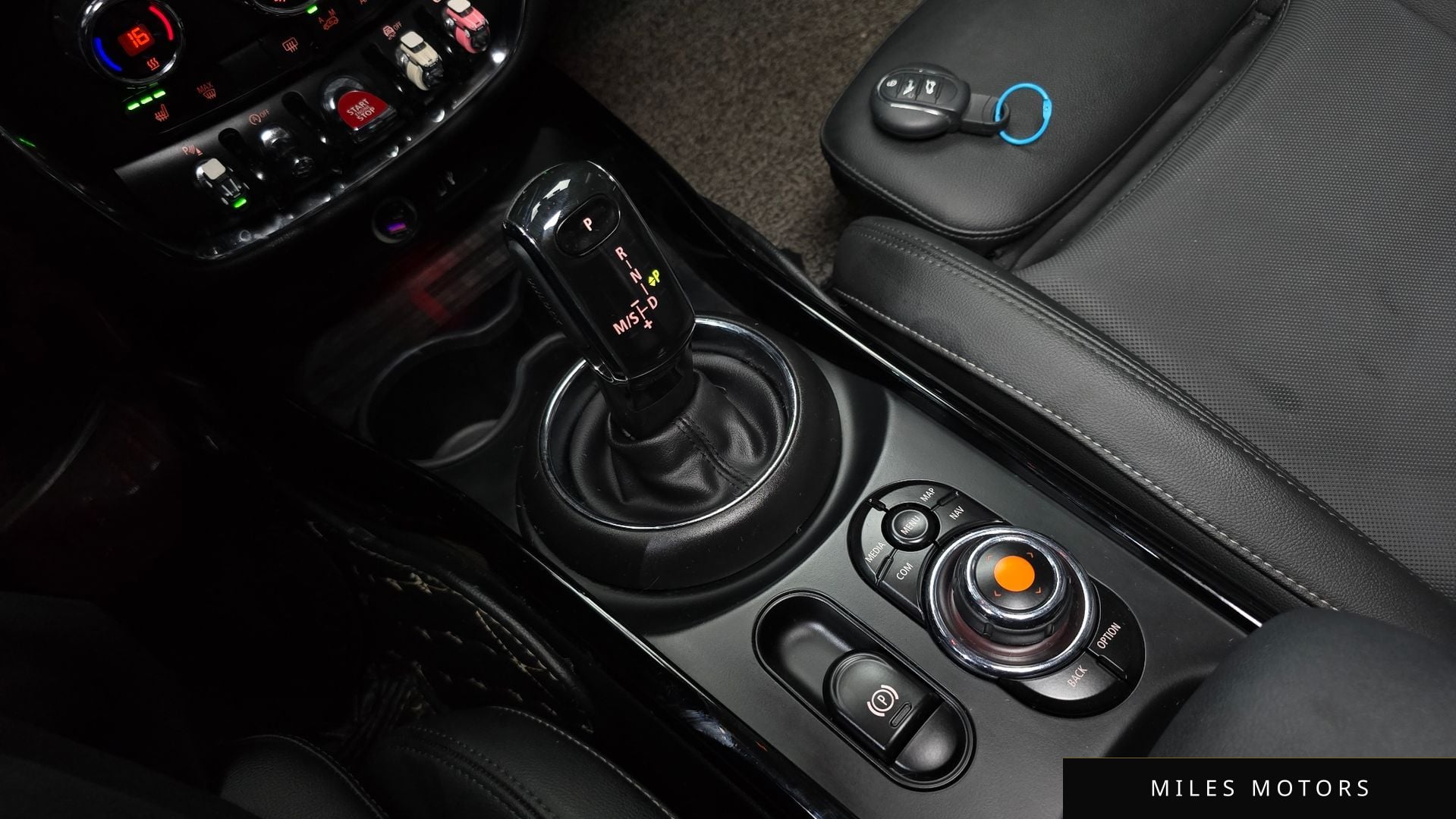 MINI 쿠퍼 클럽맨 2021 — миниатюра 9