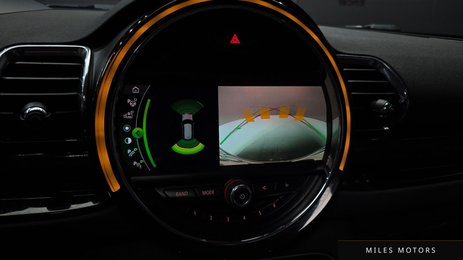 MINI 쿠퍼 클럽맨 2021 — миниатюра 15