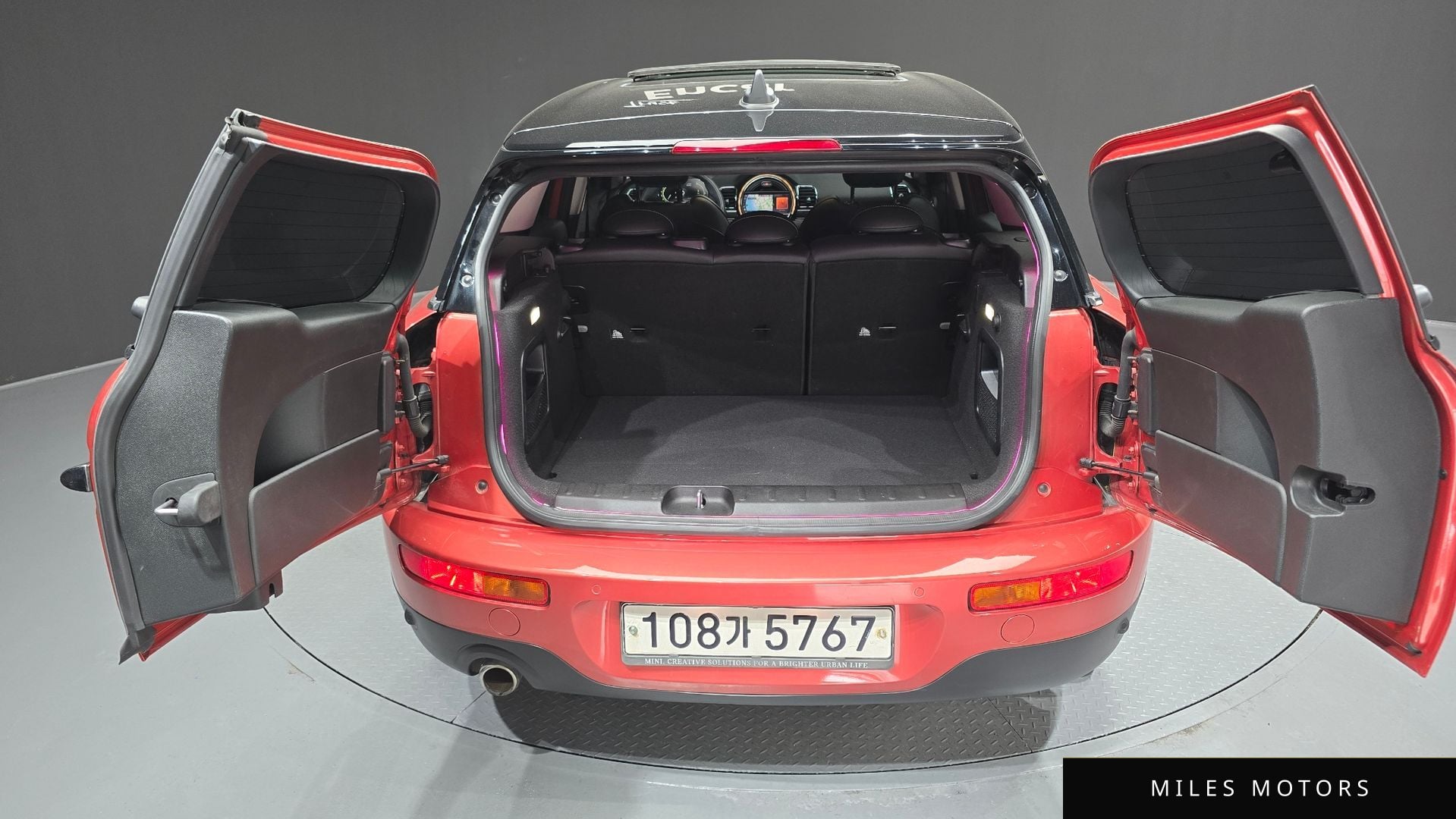 MINI 쿠퍼 클럽맨 2021 — миниатюра 20