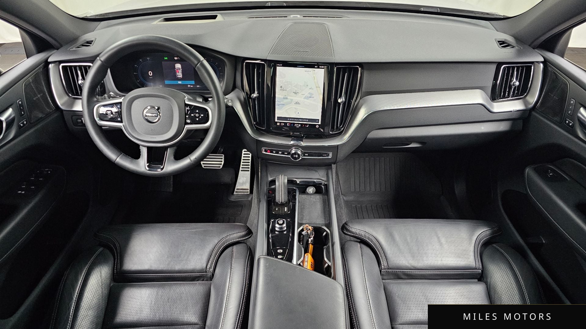 Volvo XC60 2022 — миниатюра 7