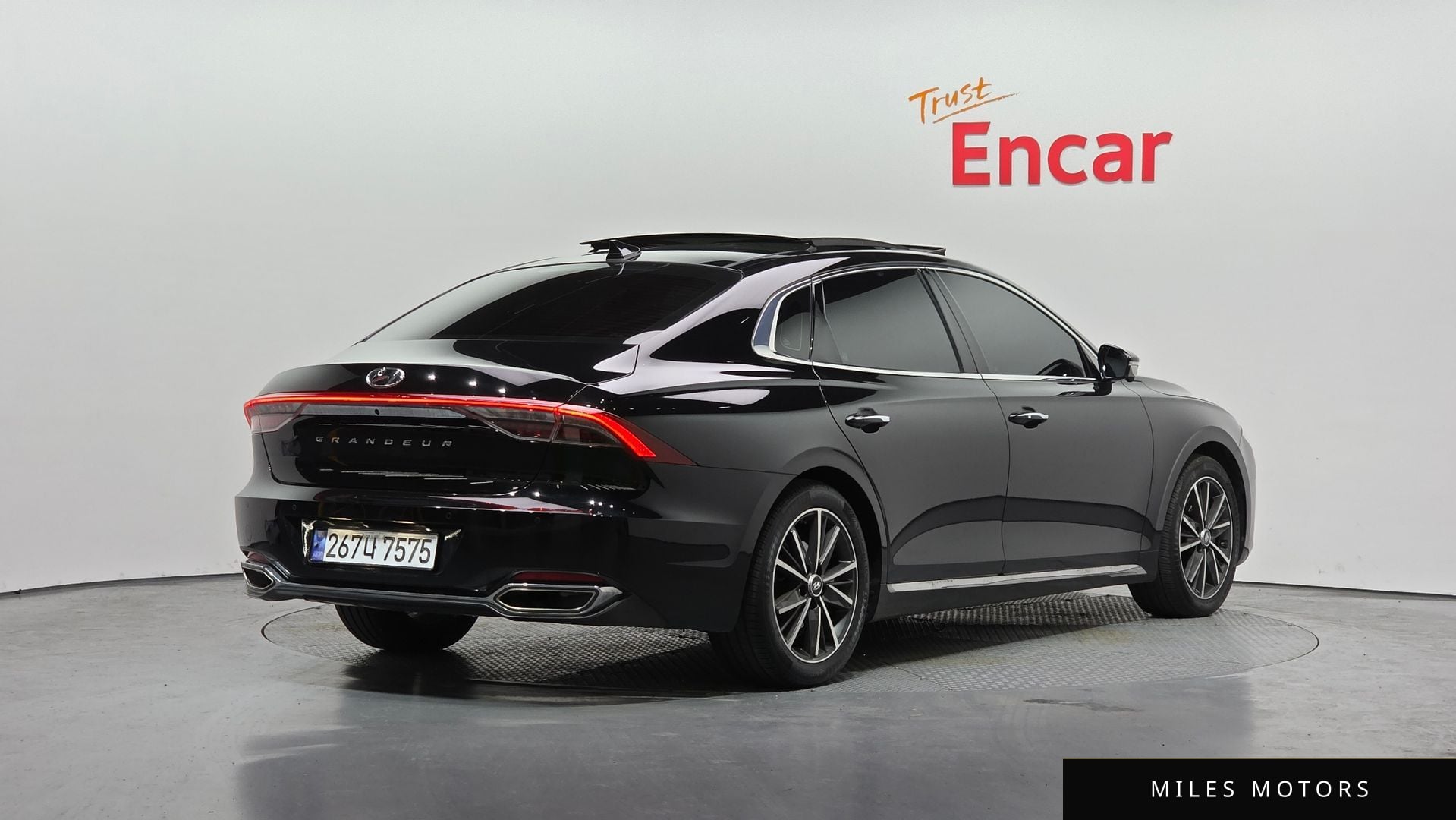 Hyundai Grandeur 2022 — миниатюра 2